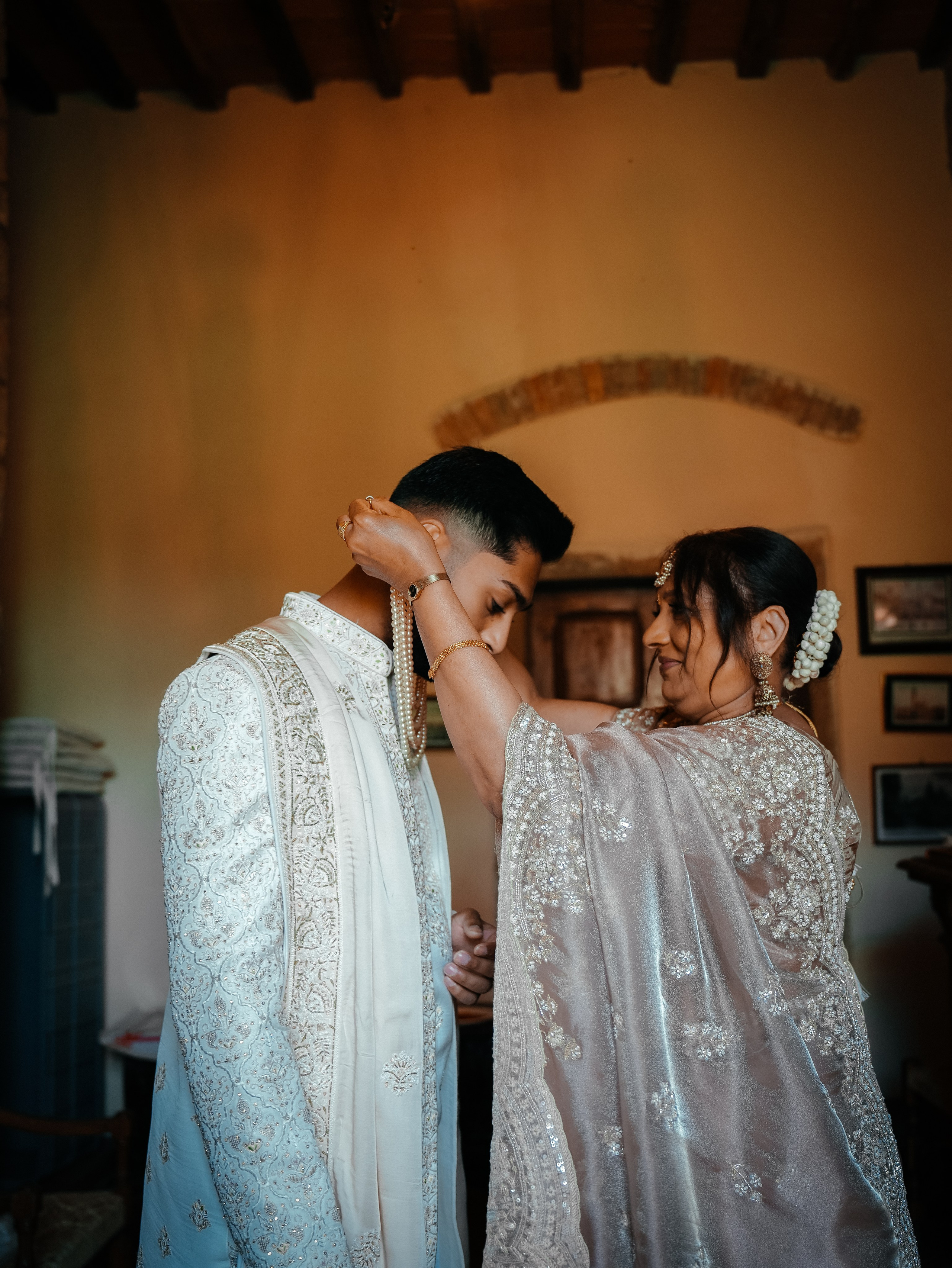 Indian Wedding in Tuscany. Wedding Photographer in Italy