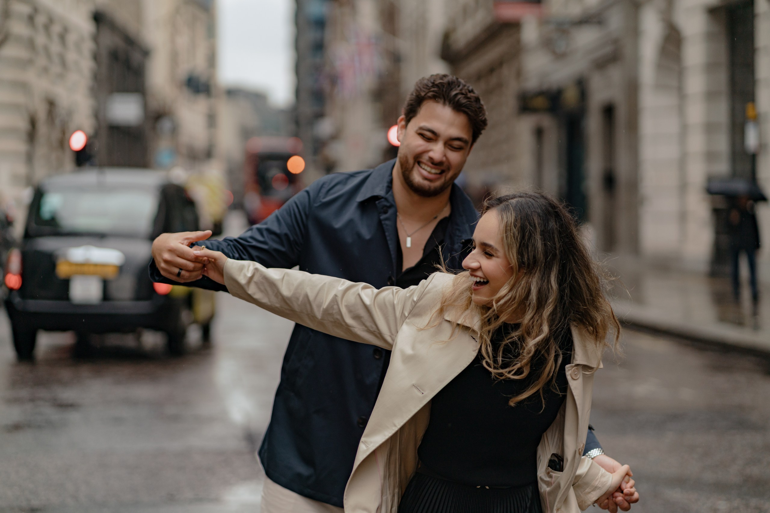 Engagement session in London City. London portrait and family photographer