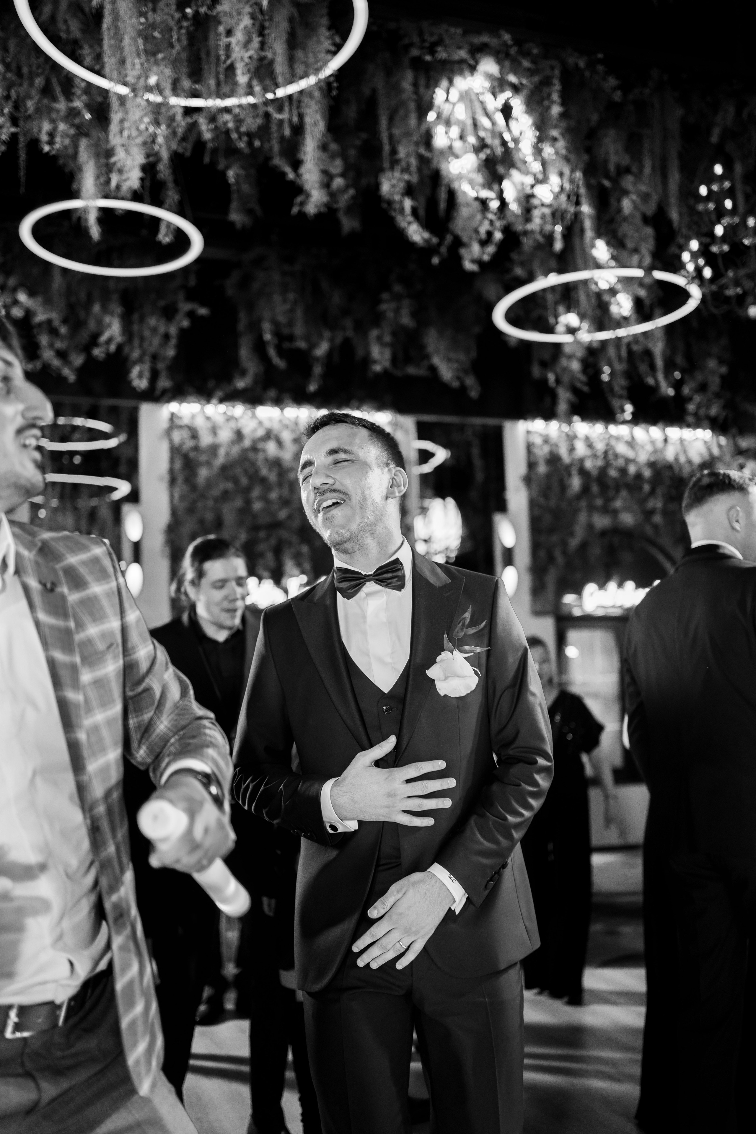 PARTY. Gabriel Florea — Fotograf nuntă București