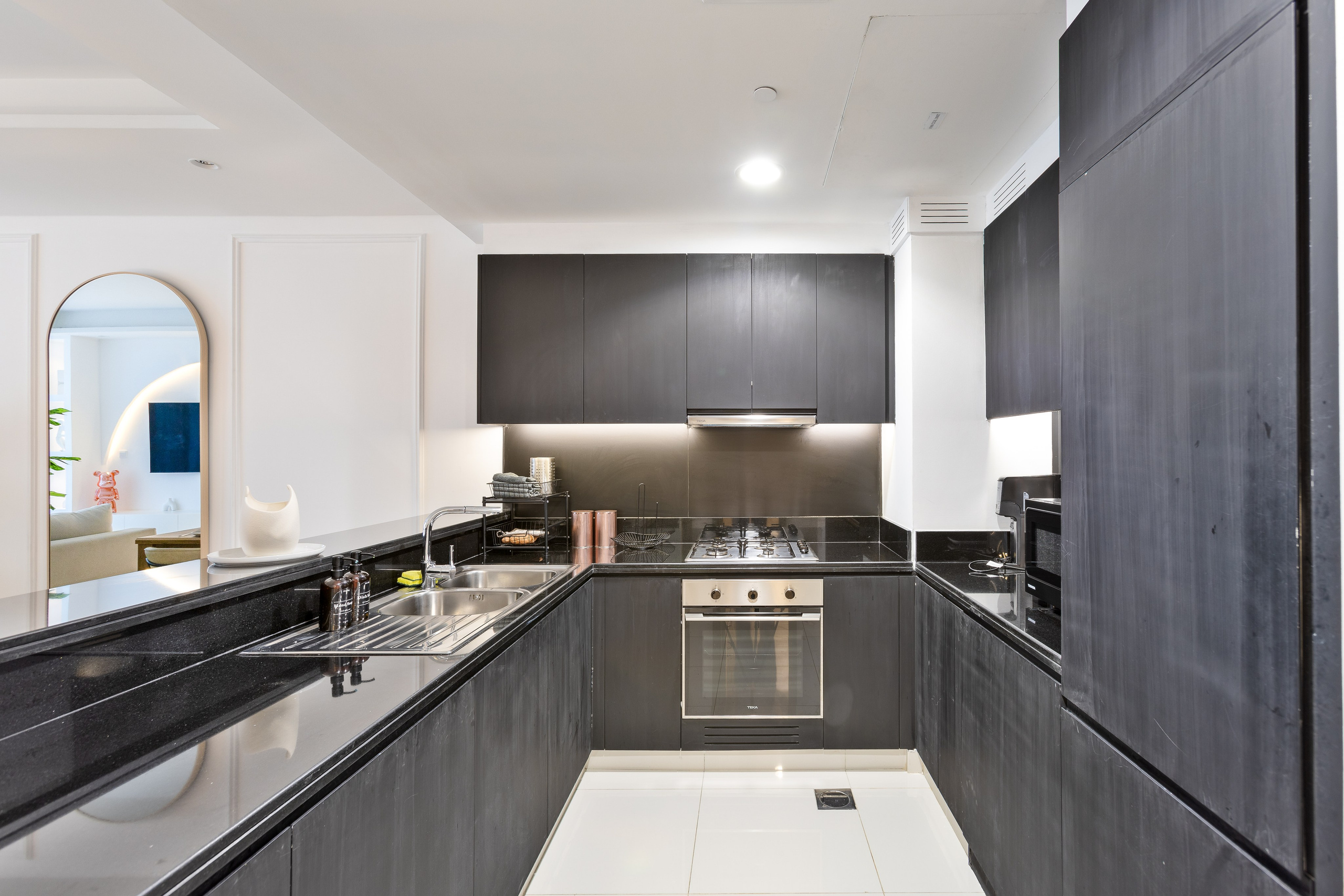 Paramount Midtown. Samy Mar Boy │Portrait, Automotive and Real Estate Photographer