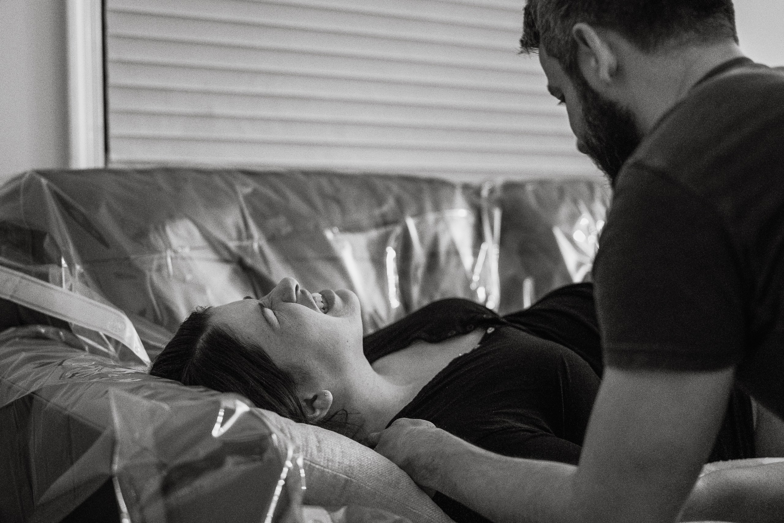 Home birth. Alisa Tant — Family and newborn photographer Bucks County, Montgomery county, Philadelphia, NJ