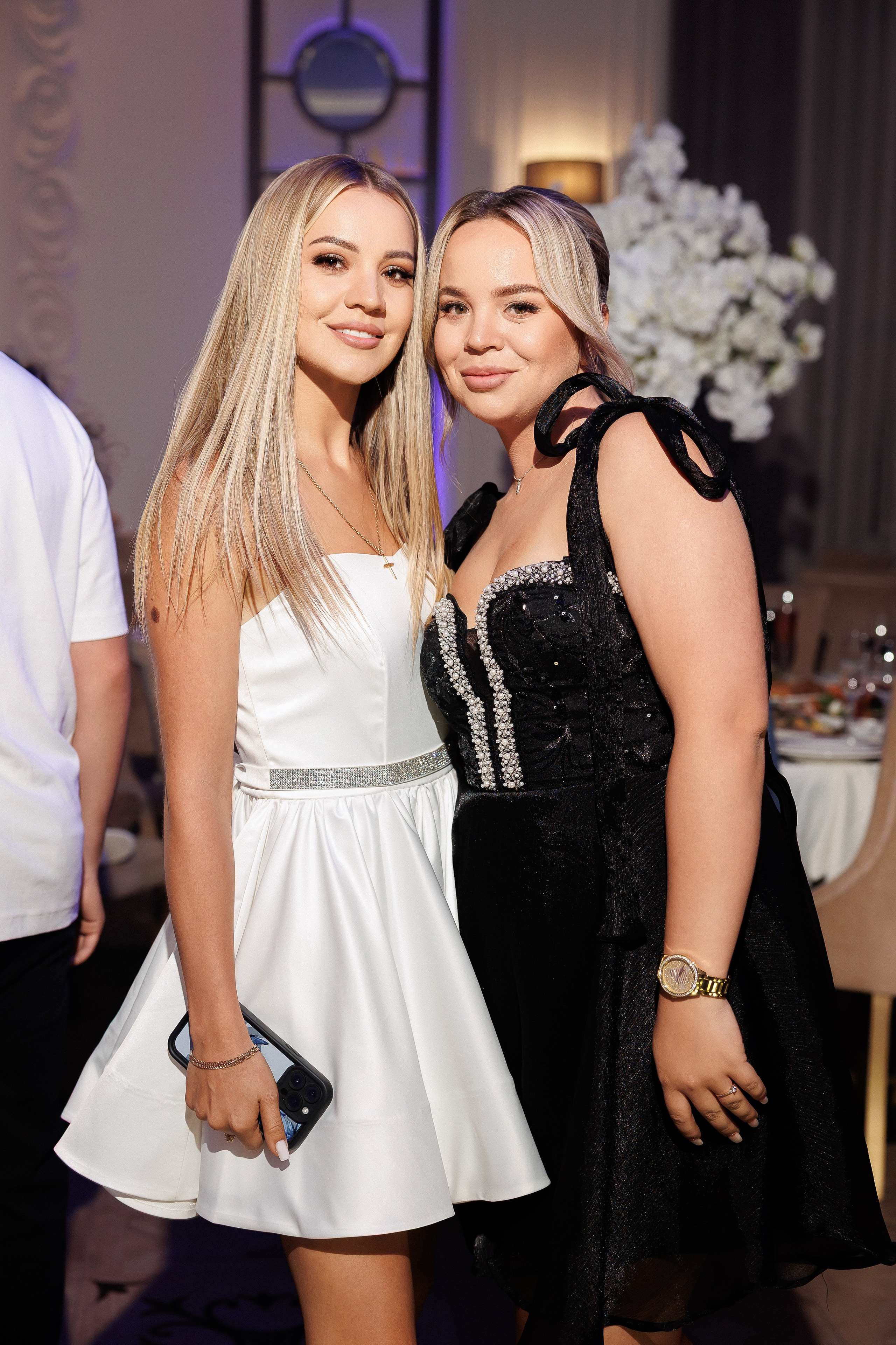 Eugen & Livia — Grand Elysee — Wedding Day. Servicii Foto și Video 067188353