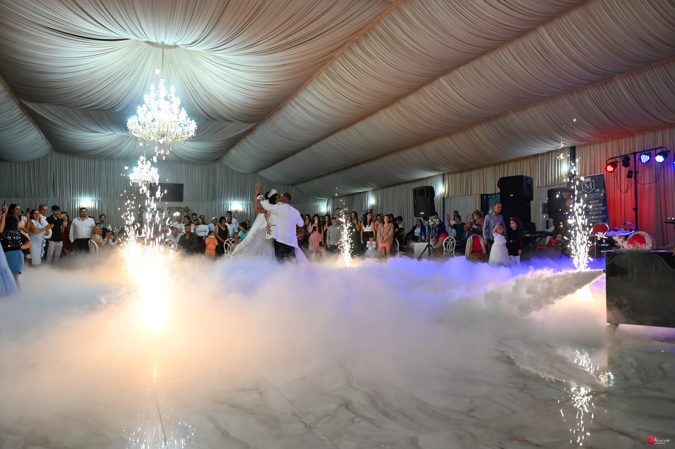 Laura & Elvis. Mircea Marculescu Photography Videography