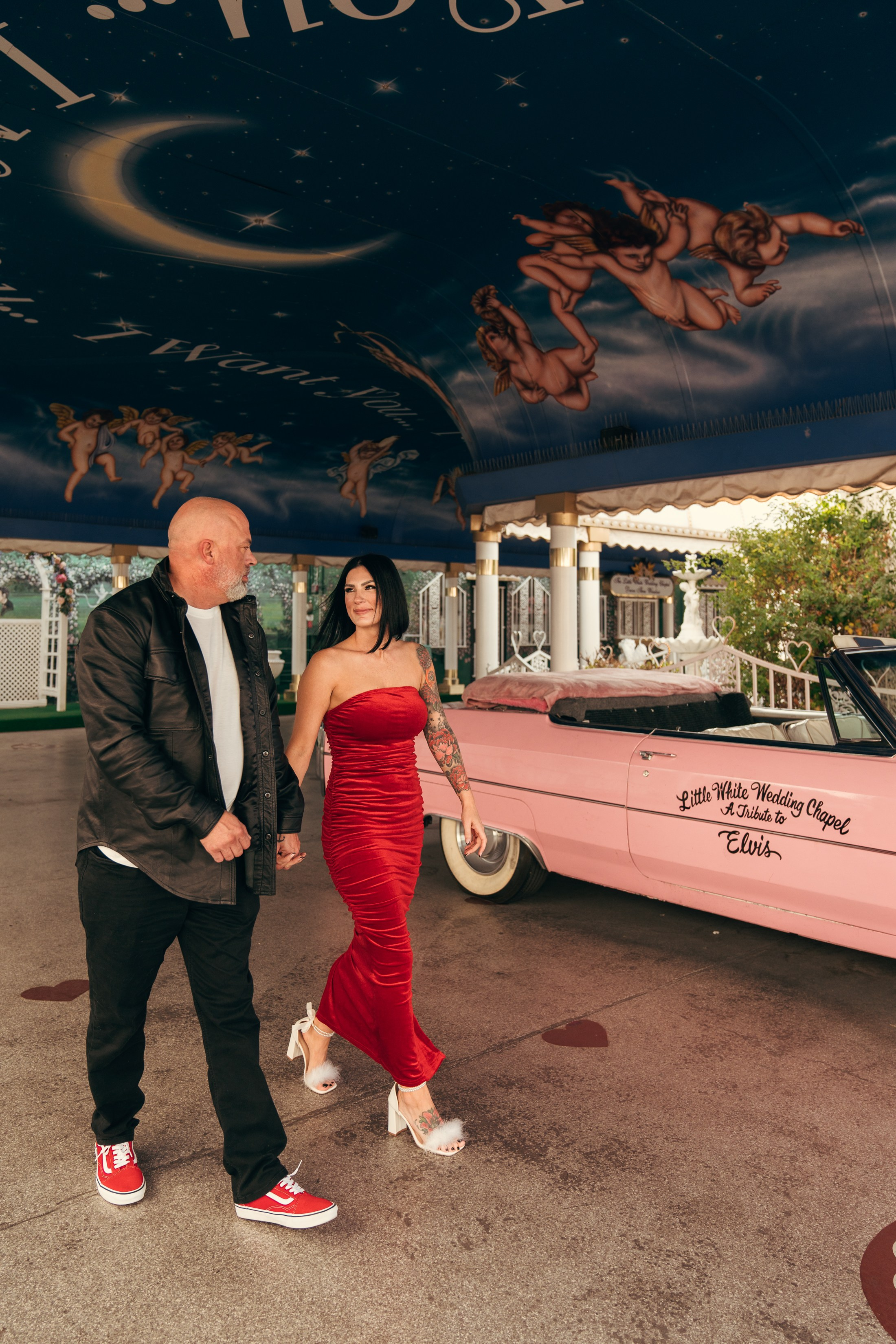 Linzey&Chad. Wedding & elopement photographer Viktoriya Kravtsov. Las Vegas