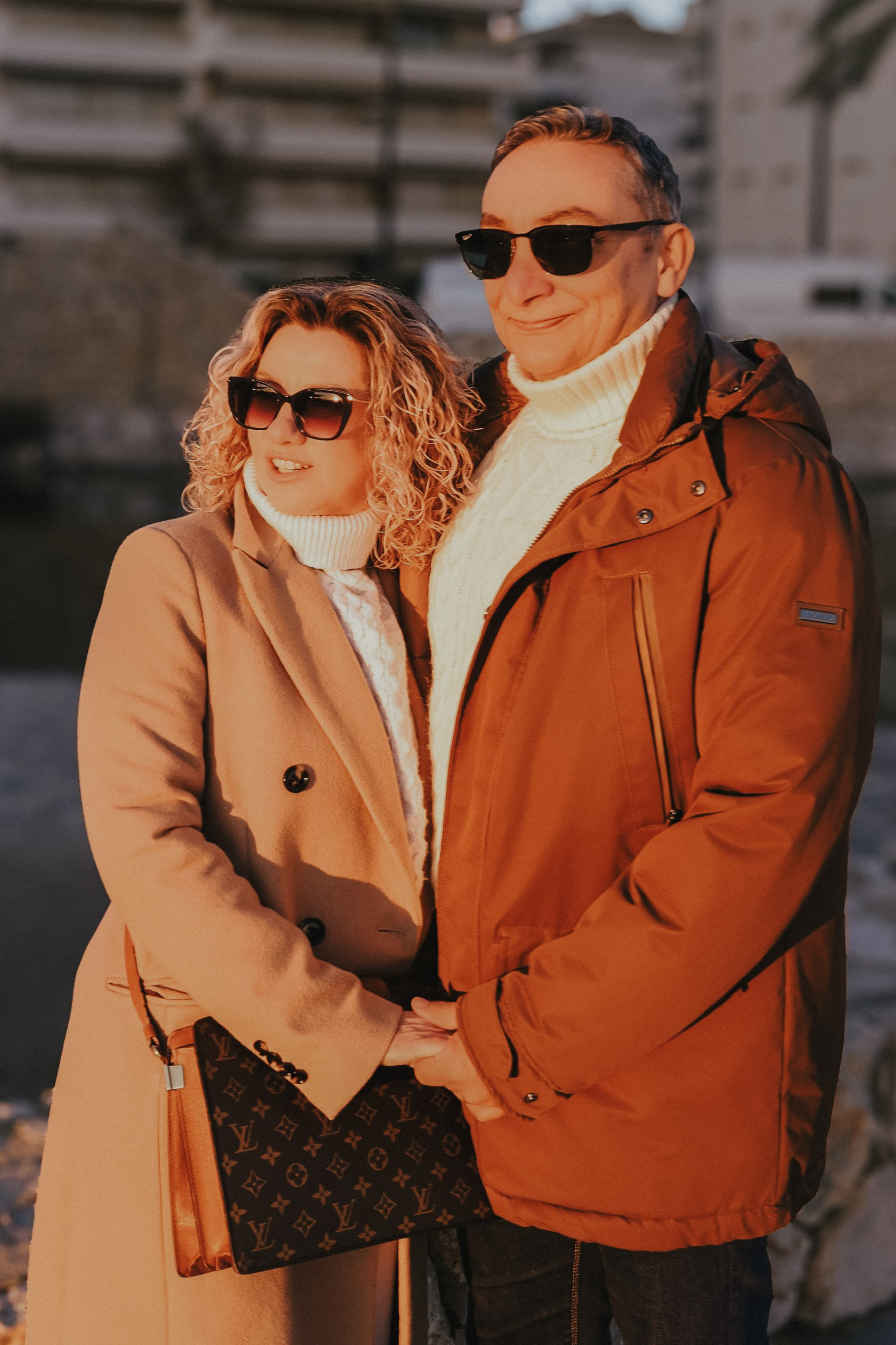 Sesión de pareja en la playa. Fotografía profesional en Calafell - Elena Medvedeva