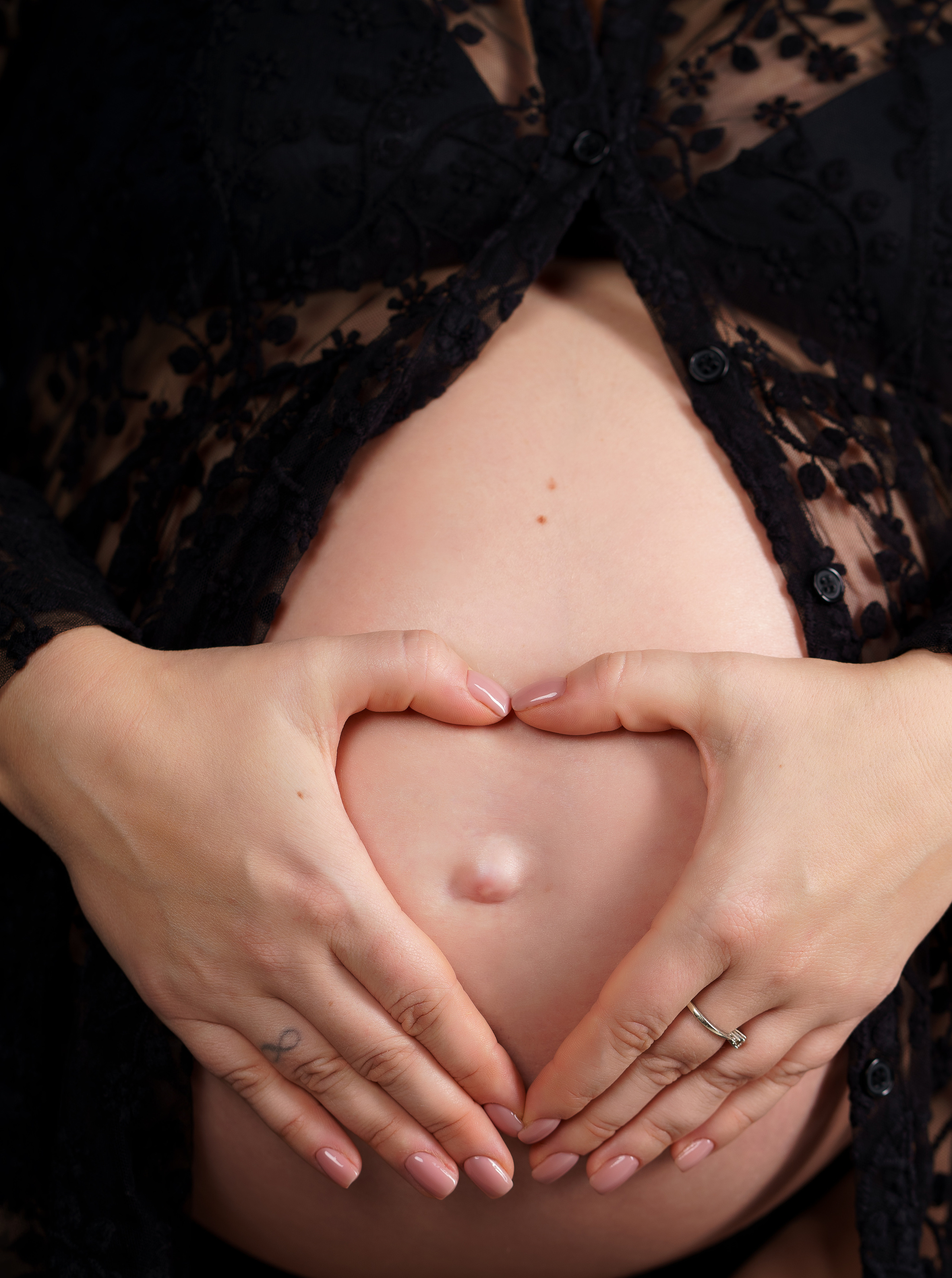 Студийная съёмка беременность. Familien, Lifestyle und Portrait Fotografin in Trier, Luxembourg