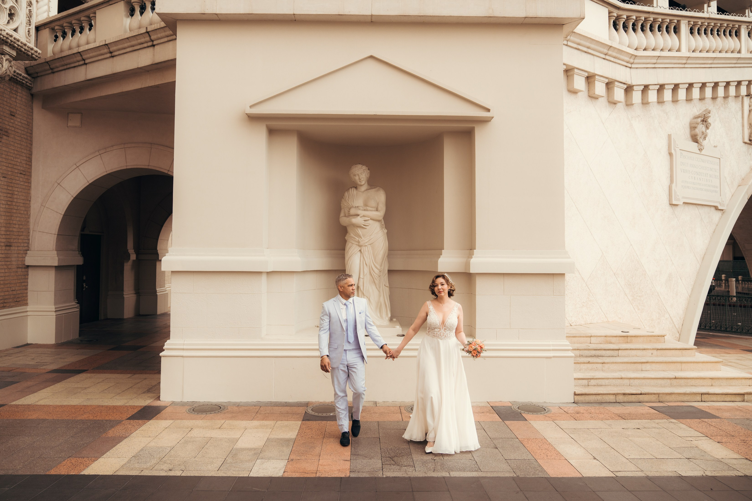 Ivelis&Manuel. Wedding & elopement photographer Viktoriya Kravtsov. Las Vegas