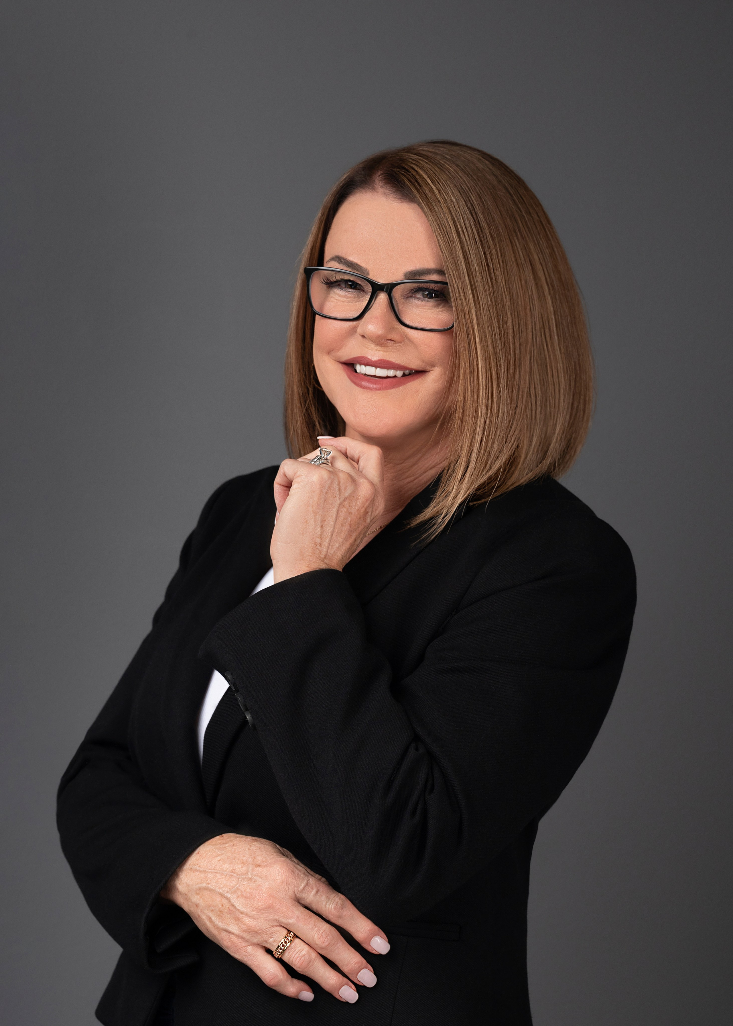 Business portrait. Portrait, kids and family photographer in Wesley Chapel Alina Alice Osipova