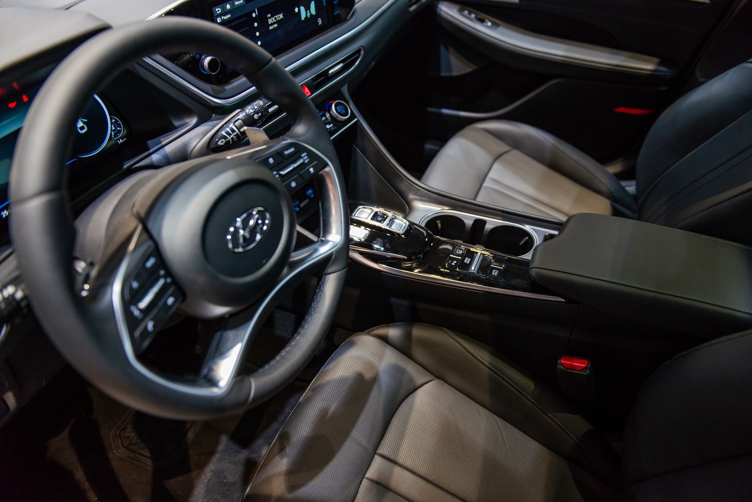 Закрытая презентация новой 8-й Hyundai Sonata. ФОТОГРАФ МЕКСИКА КИНТАНА-РОО