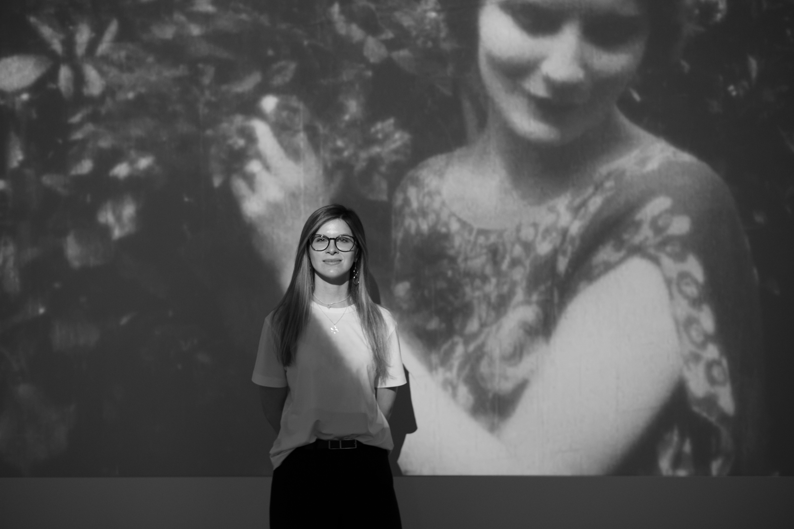 Portrett. Foto som Kunst. Anastasia Majestic Kunstkaper, Make-up Artist, Stylist