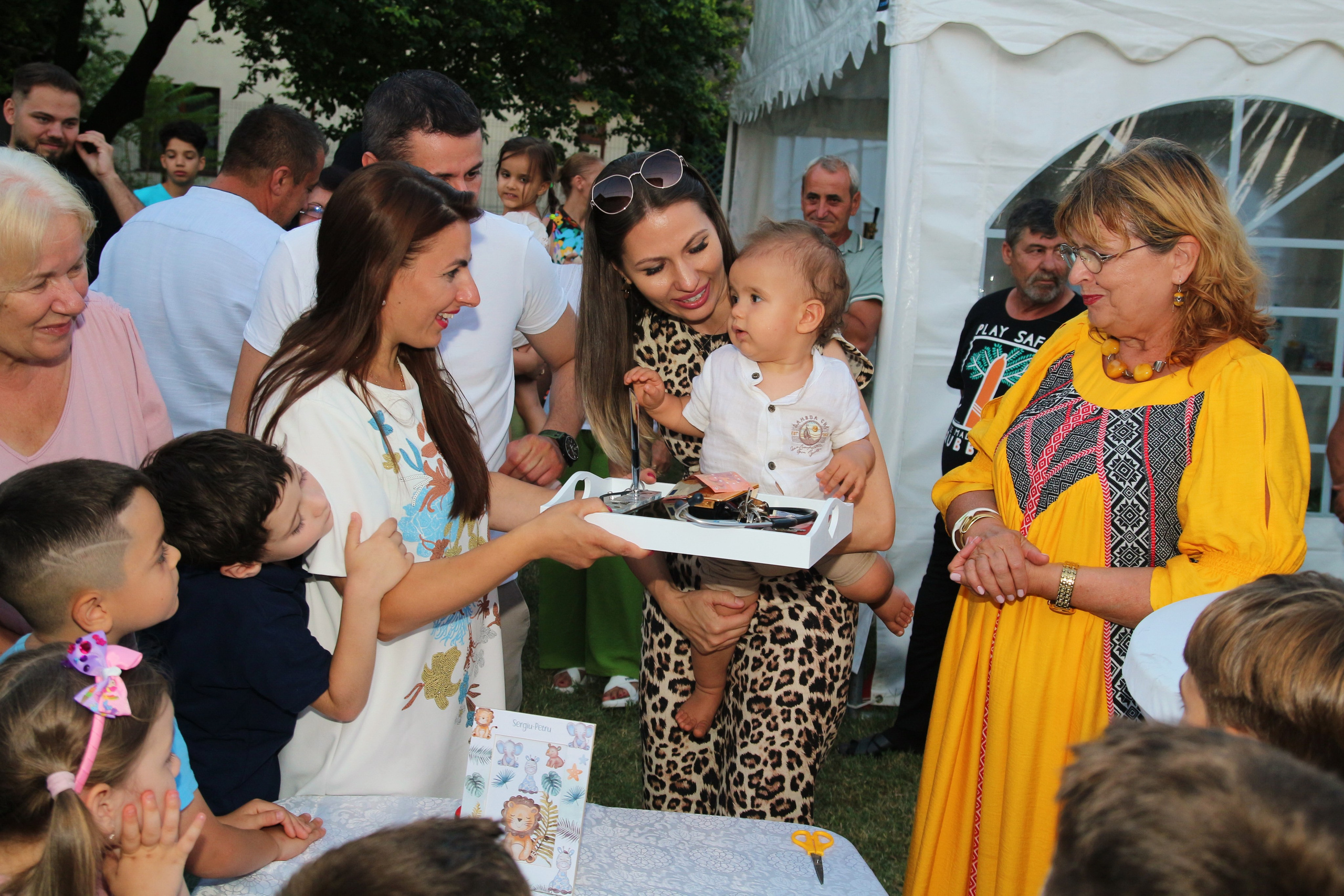 BYZO MEDIA. PETRU BYZO - family and children photographer in ROMANIA