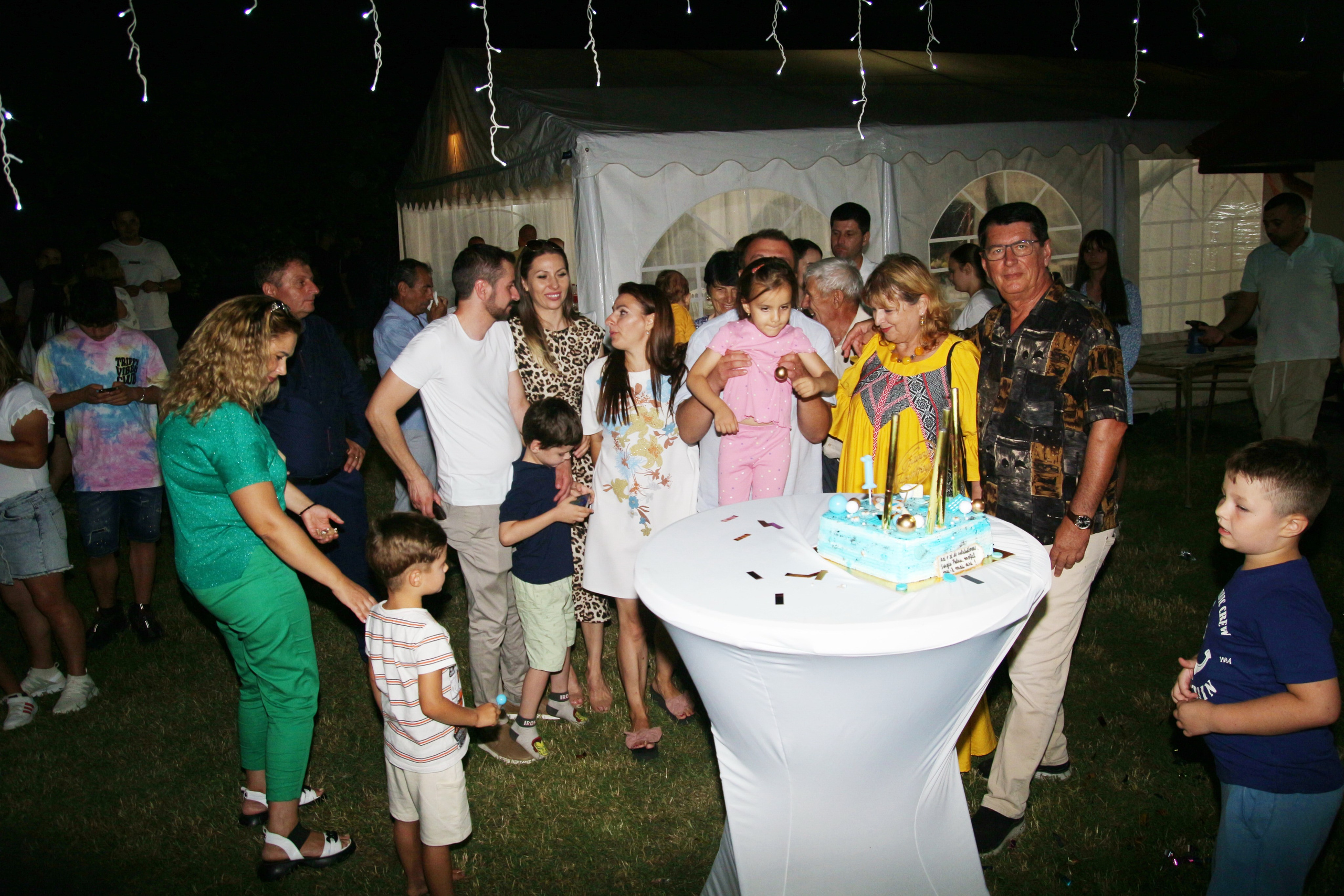 BYZO MEDIA. PETRU BYZO - family and children photographer in ROMANIA