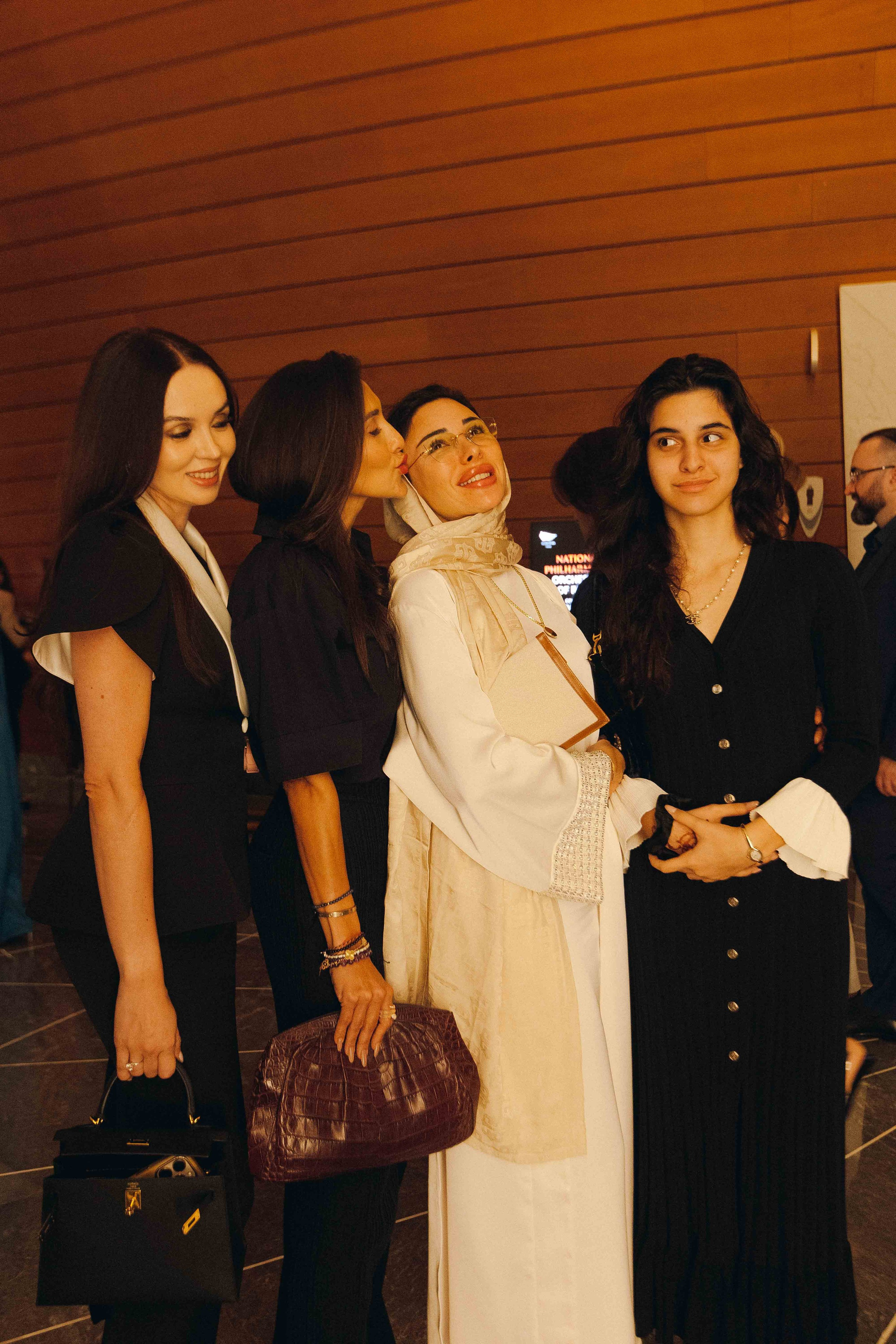 DUBAI OPERA. Wedding&Event photographer Ismail Rzayev in Baku
