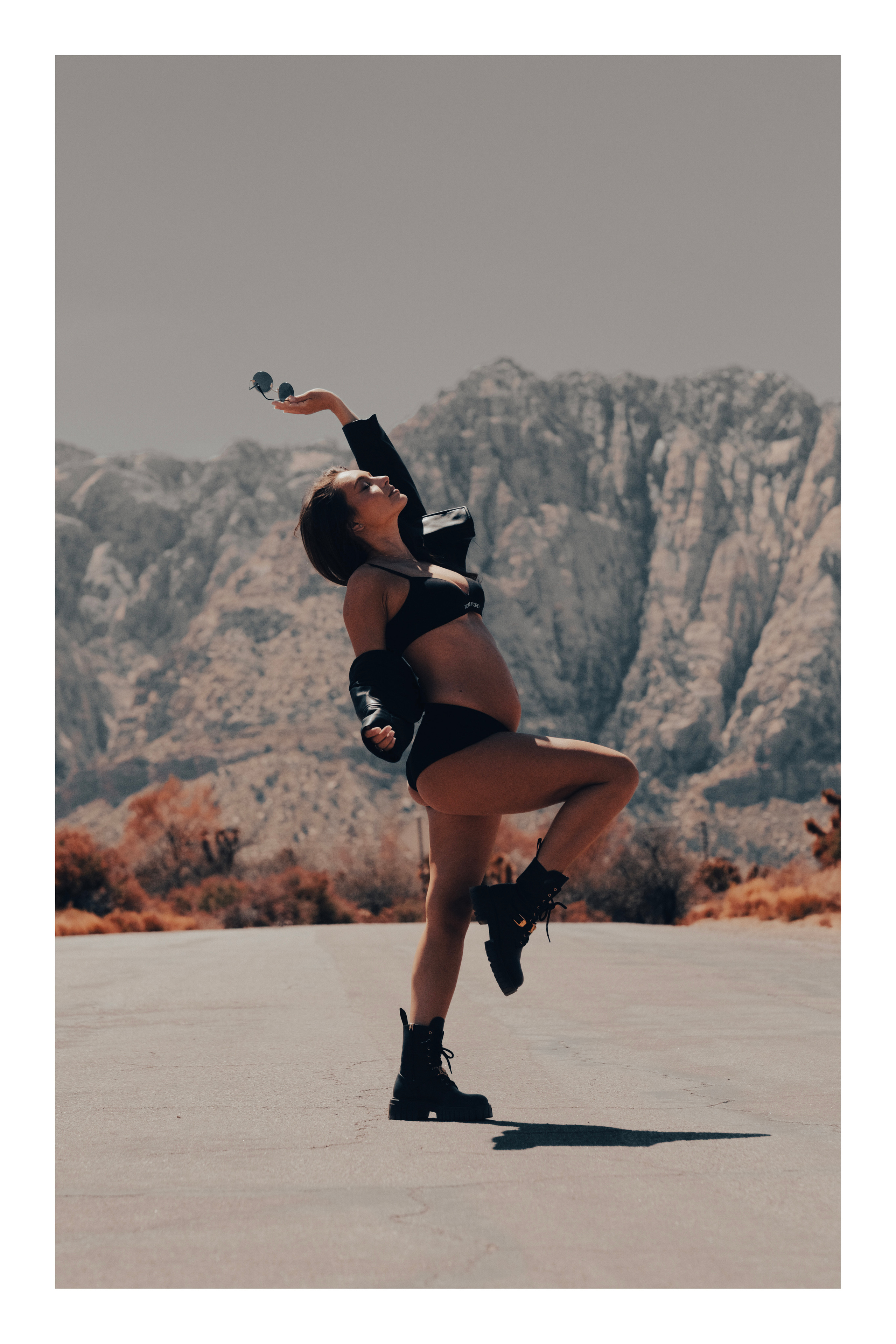 Pregnancy. Wedding photographer Las Vegas