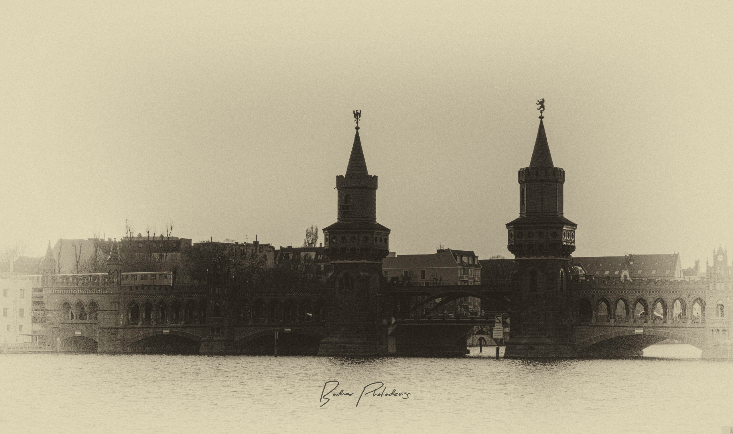 Entdecken Sie die Schönheit der Architektur: Professionelle Fotografie. Fotograf in Berlin Brandenburg (Familien, Kinder, Paare, Hochzeiten)