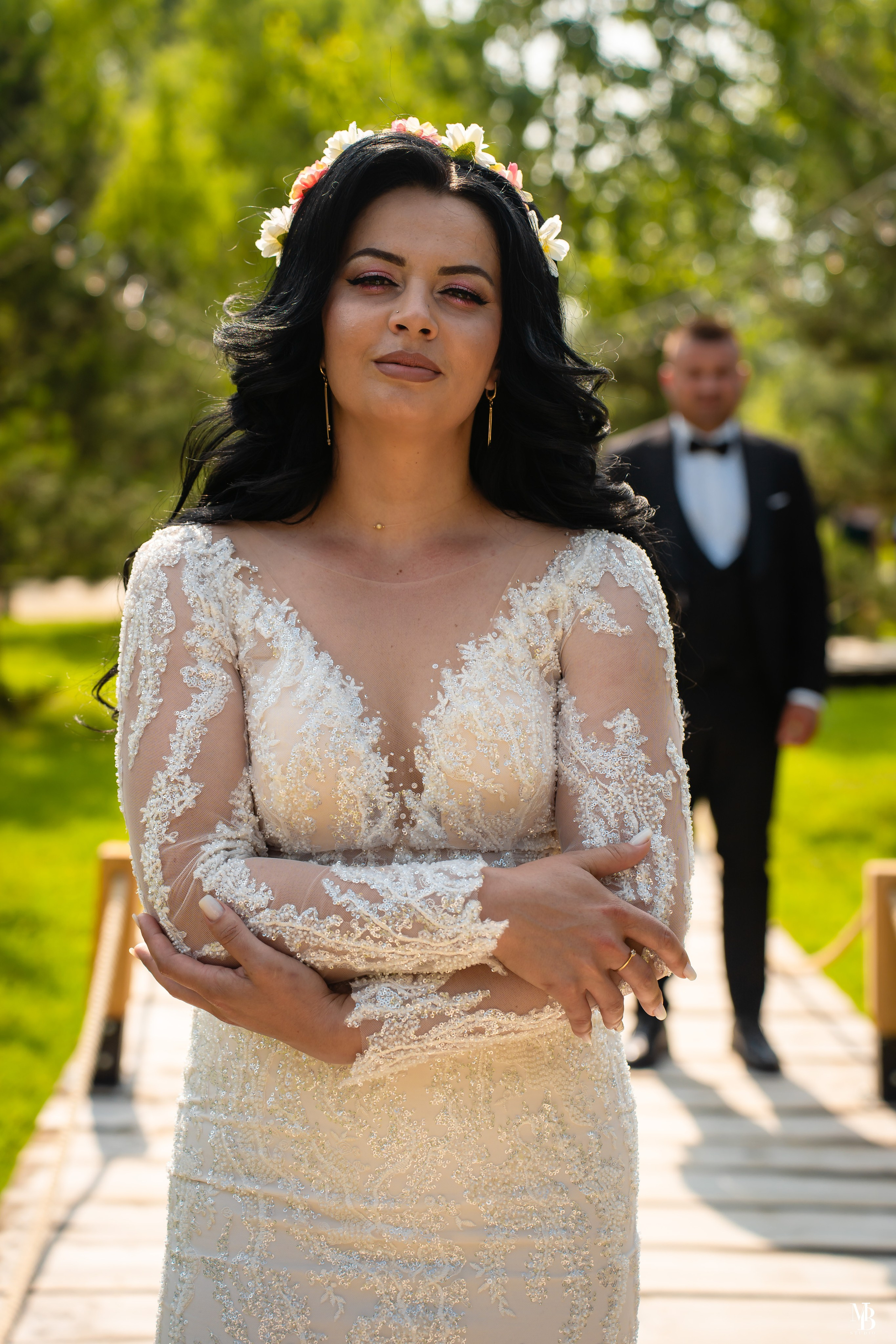 Cristina și Angelica. MBT STUDIO