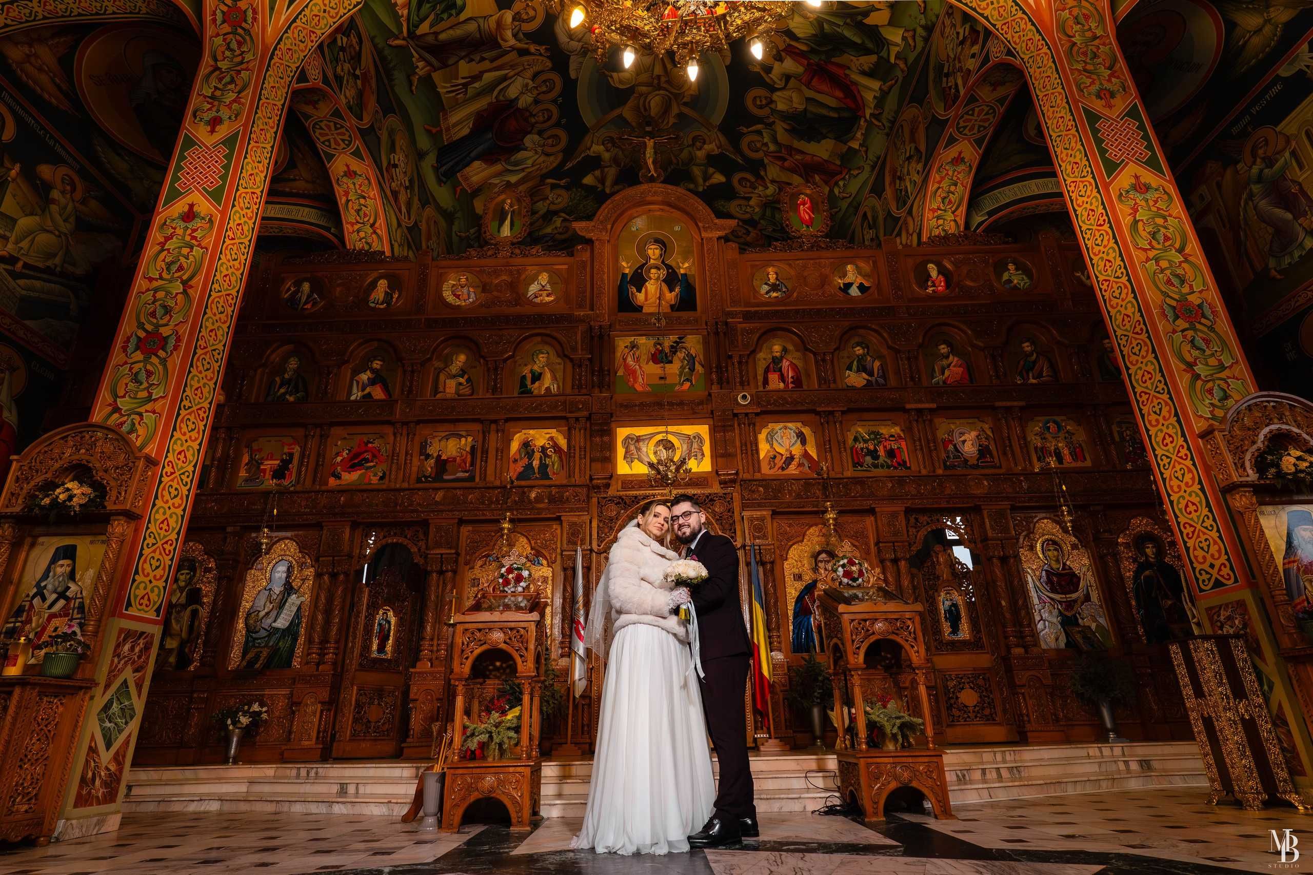 Constantin și Cătălina. MBT STUDIO