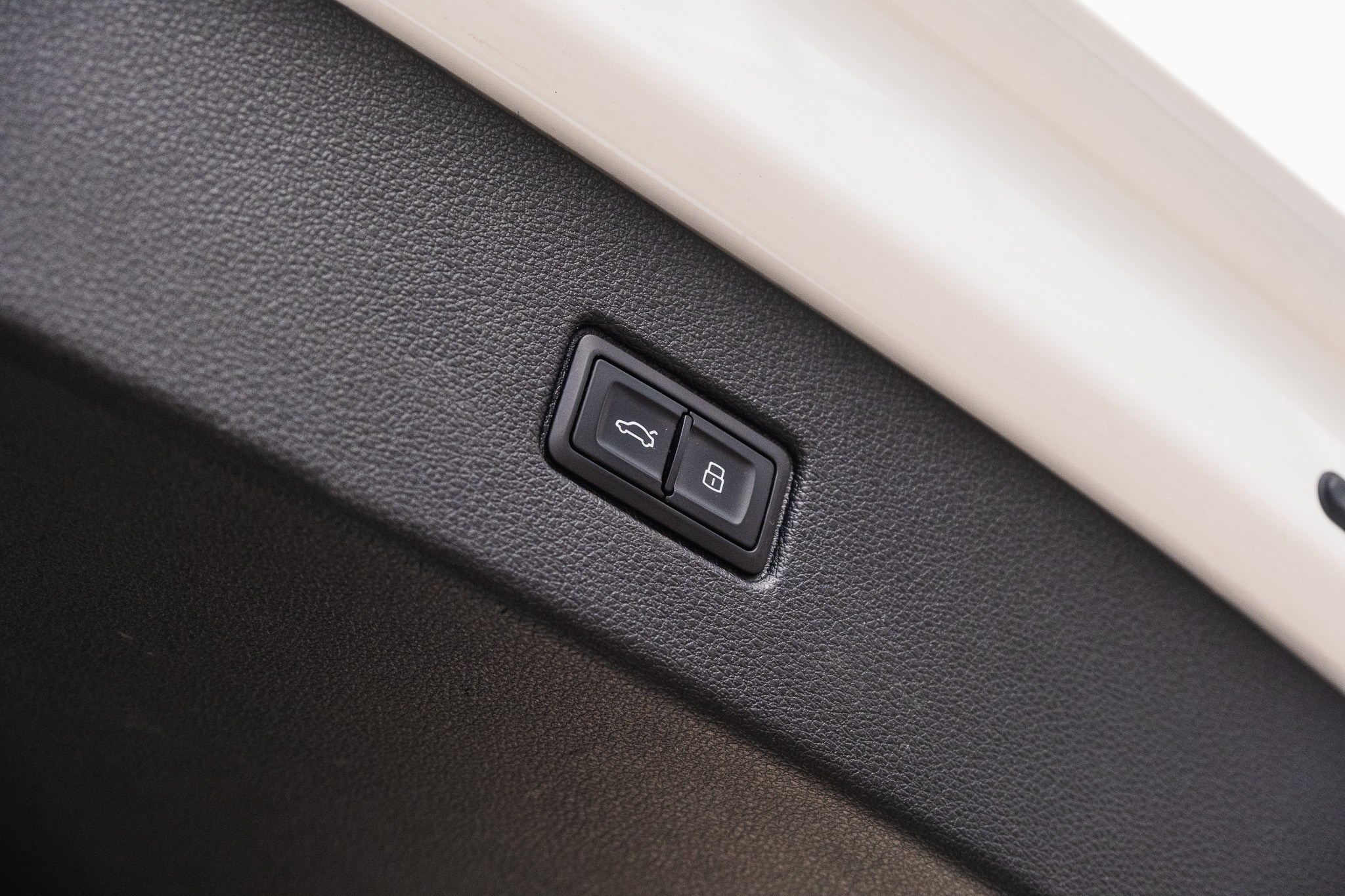 AUDI Q7. LOHA VISUALS — AUTOMOTIVE PHOTOGRAPHY