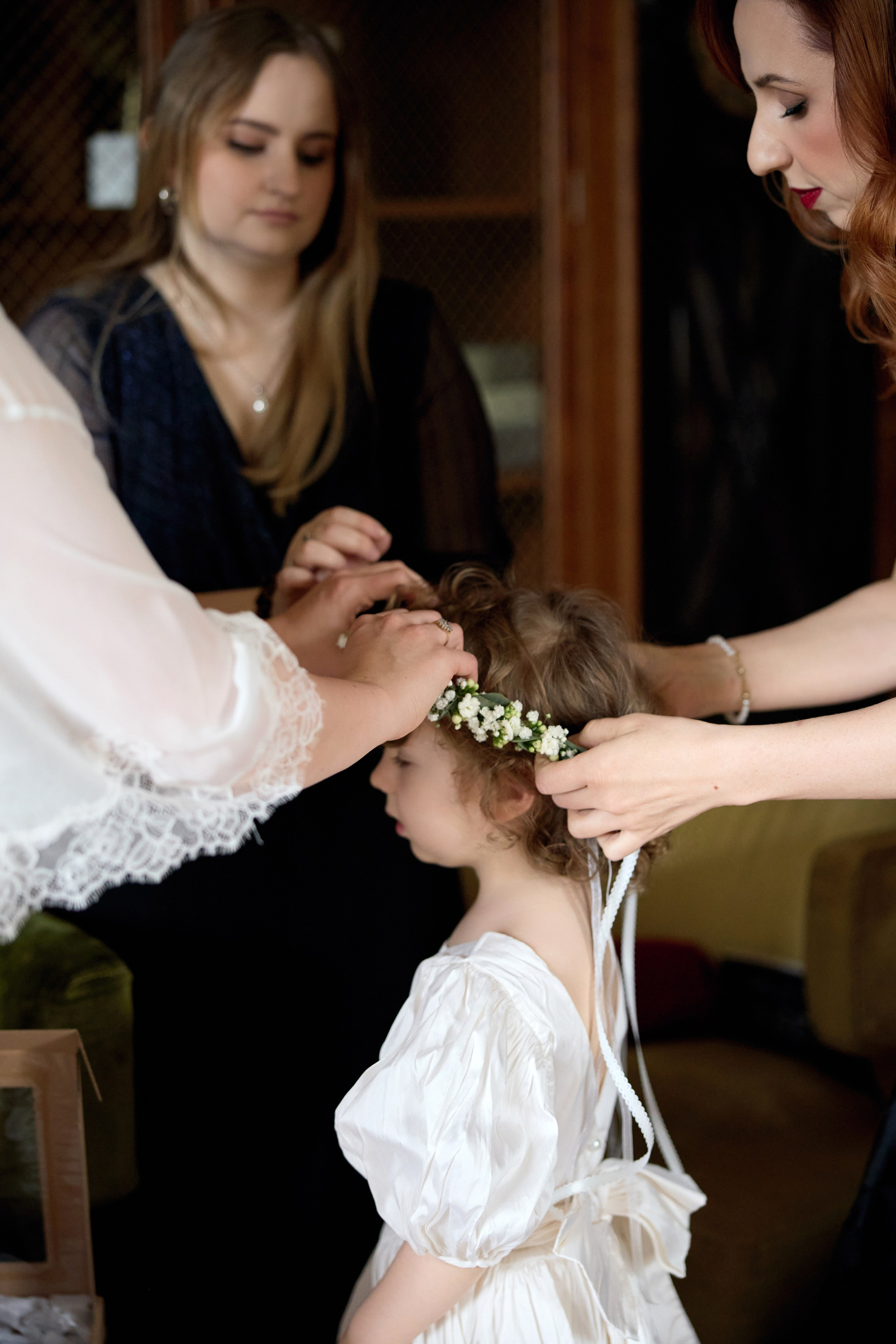 Wiktoria & Kacper. Pałac Goetz. Fotograf ślubny i rodzinny w Krakowie Yana Klymova