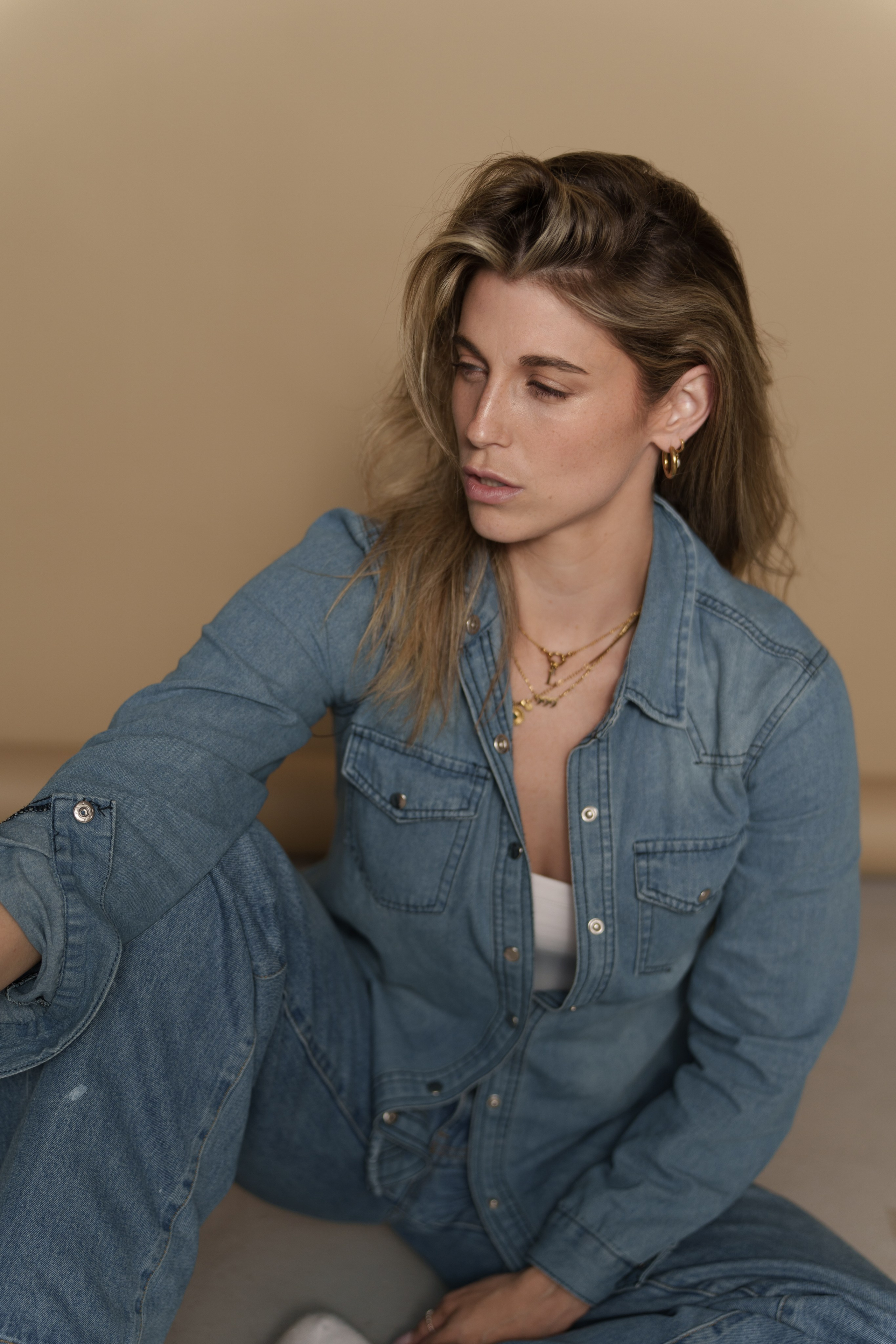 „Kölsch&Shoot“ in Cologne w/ Lisa (Set #2). URBANSTREETFILES.ART