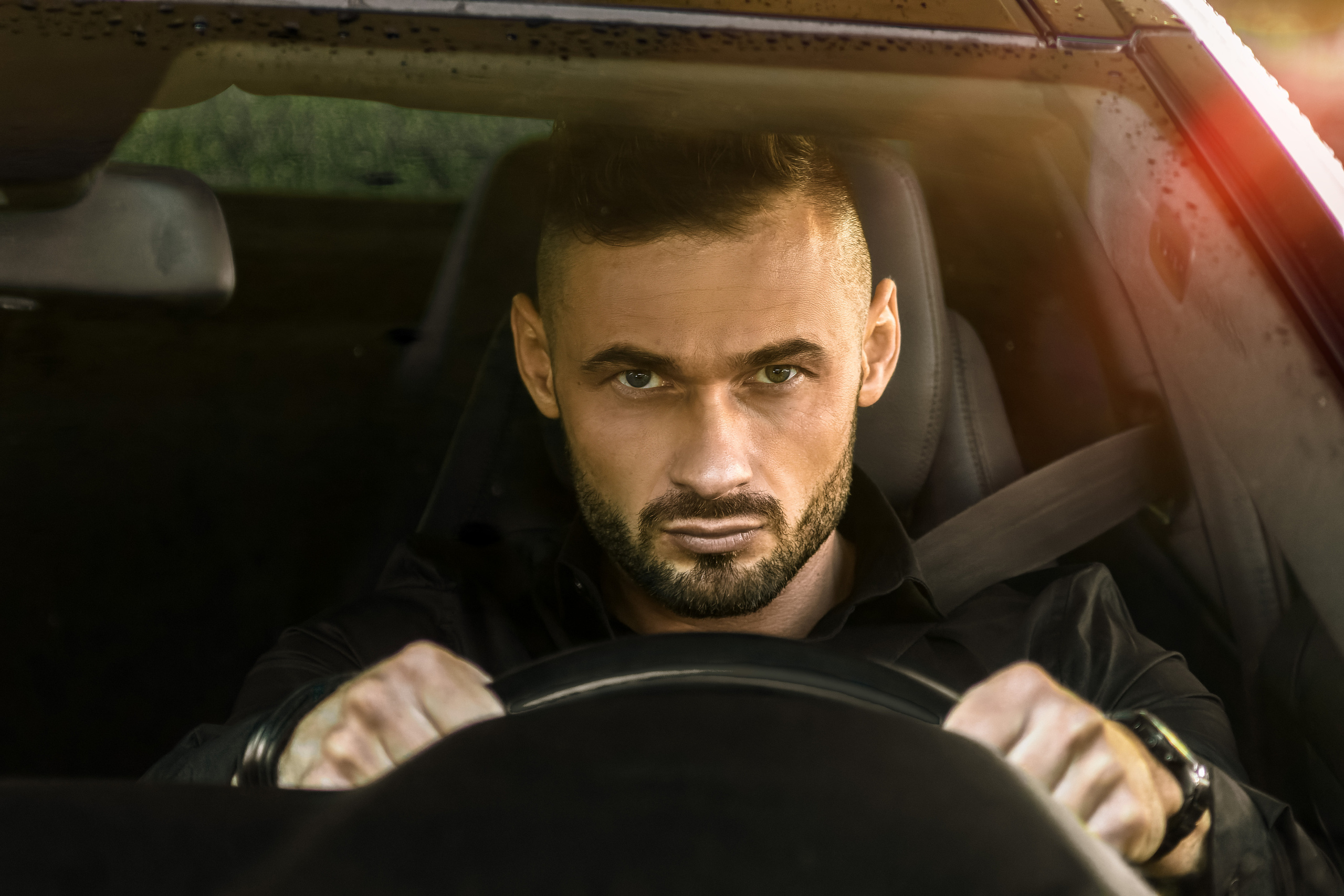 Business portrait Olka z mersedesem. Rodzinny i weselny fotograf w Szczecinie, Dennis