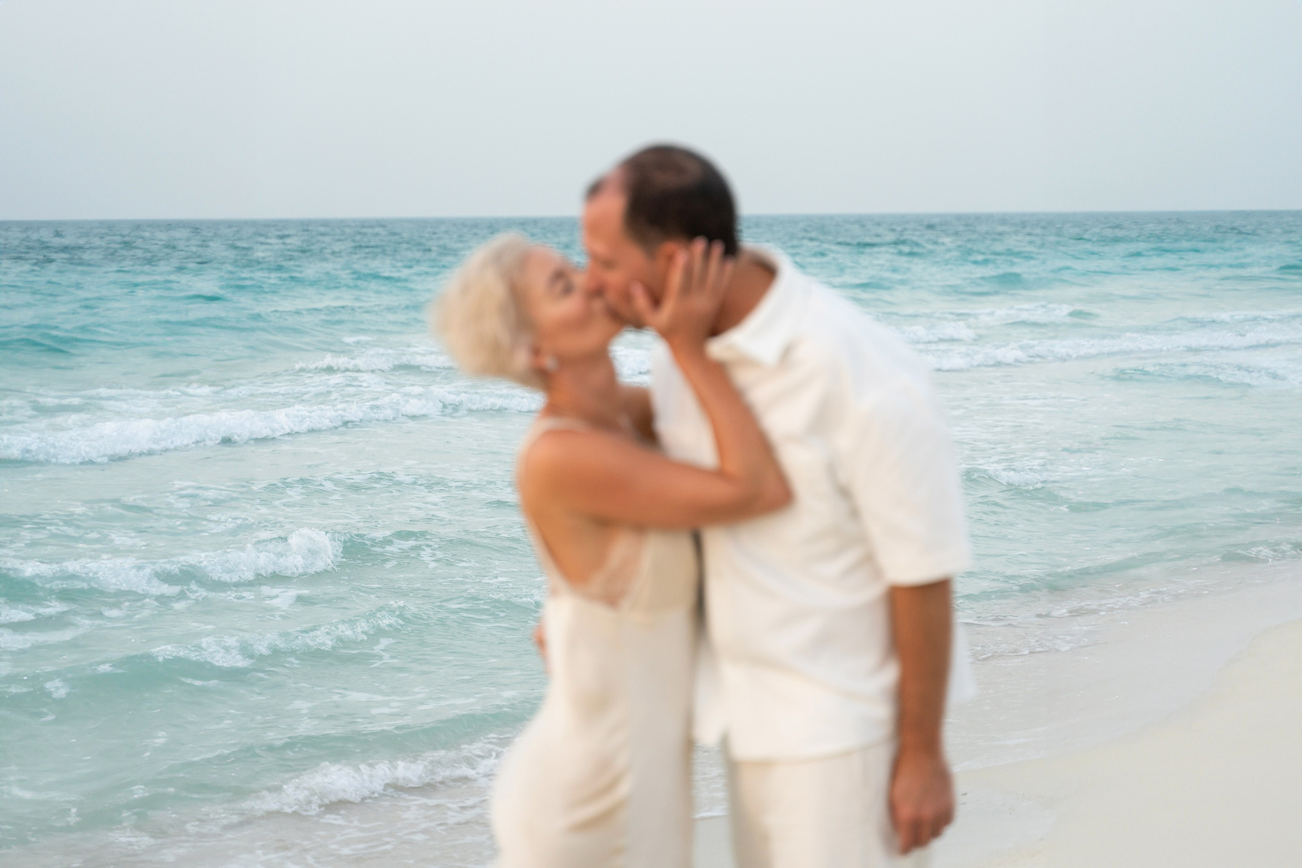 Couple. Professional Photographer in Abu Dhabi & Dubai — Marina Aubakirova | Family, Couple, Wedding & Individual Photoshoots