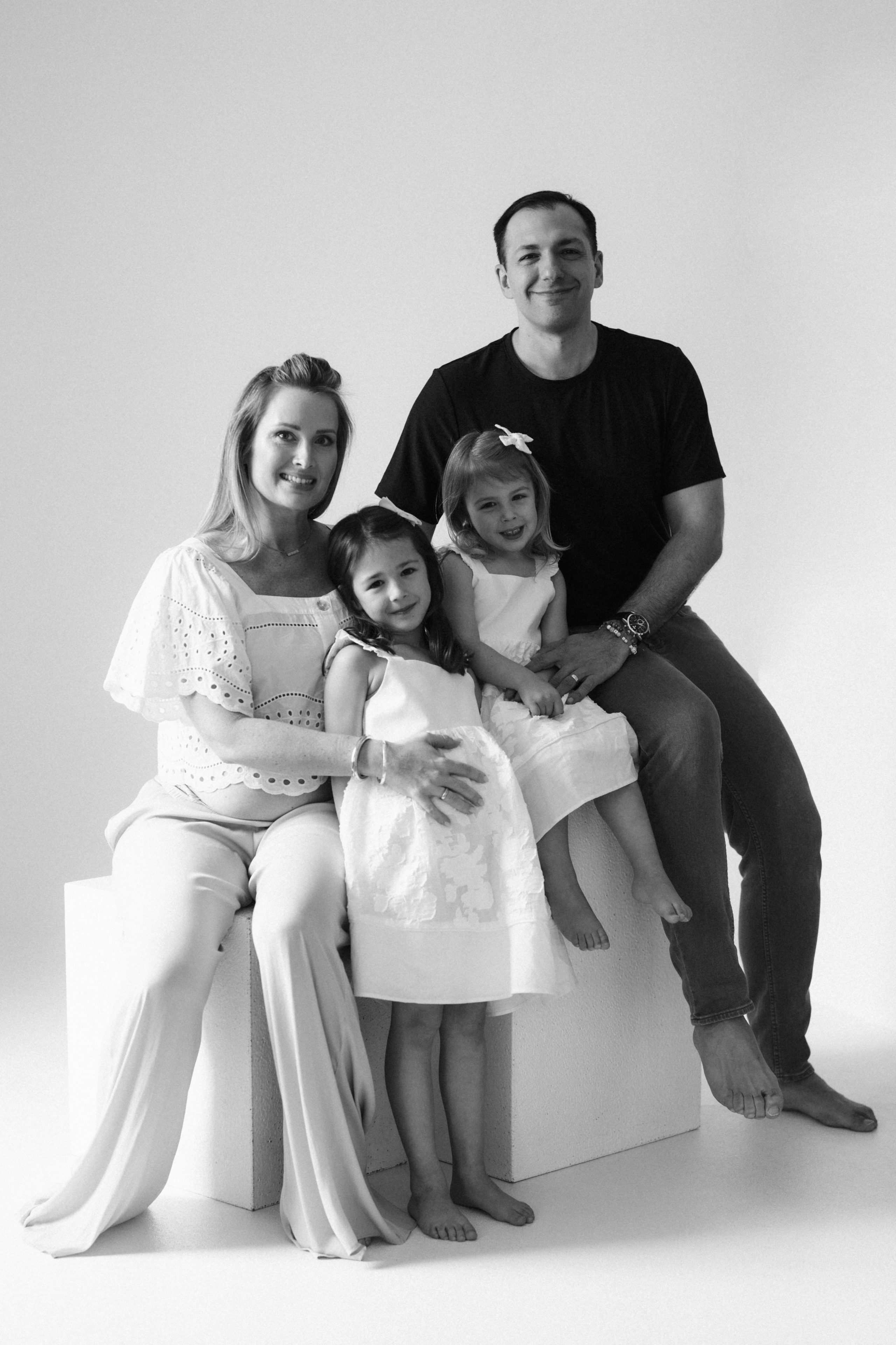 Emily. Modern maternity photographer in Long Island New York