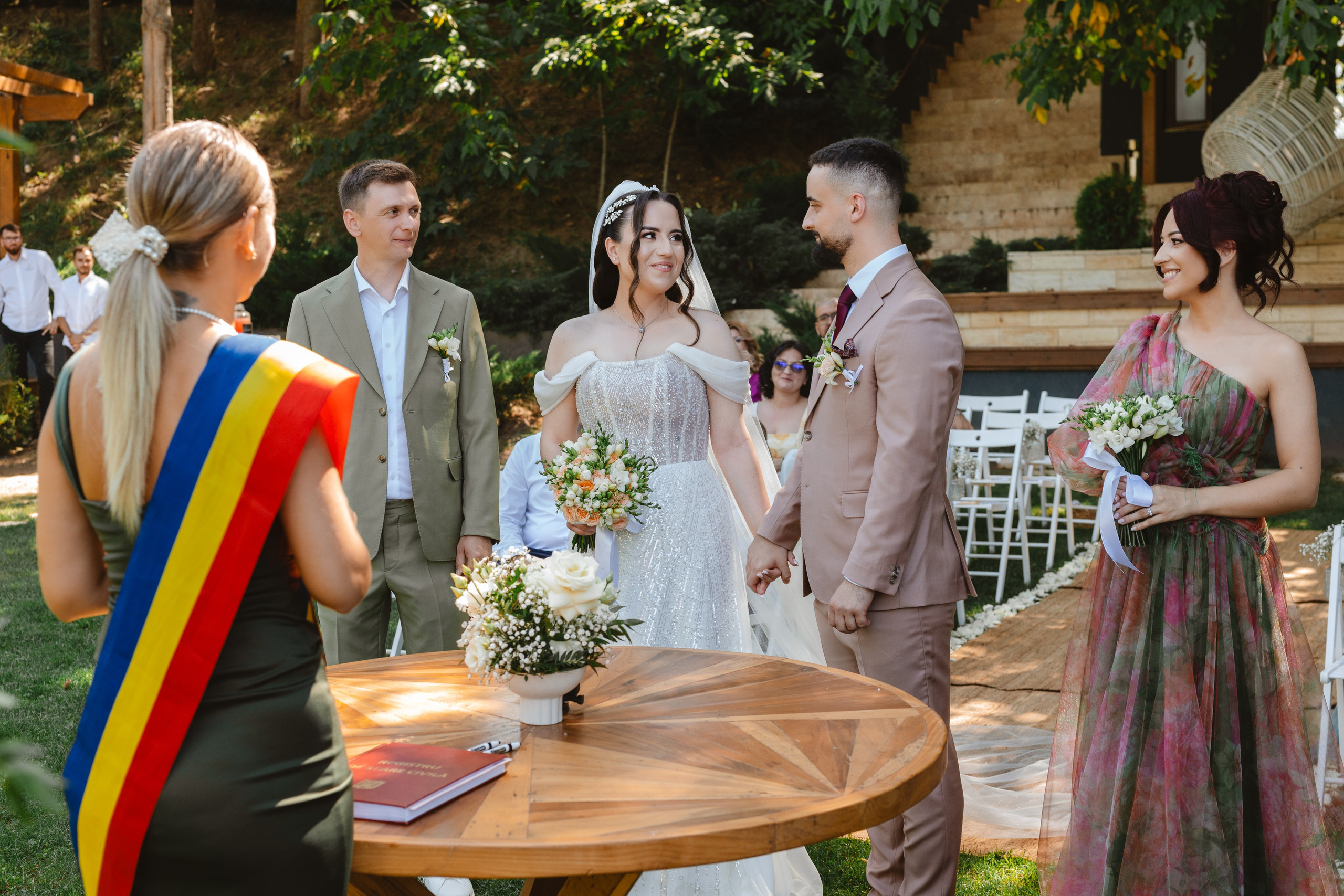 Mihai & Iasmina. Lucian Dedeu — Fotograf de nuntă și eveniment