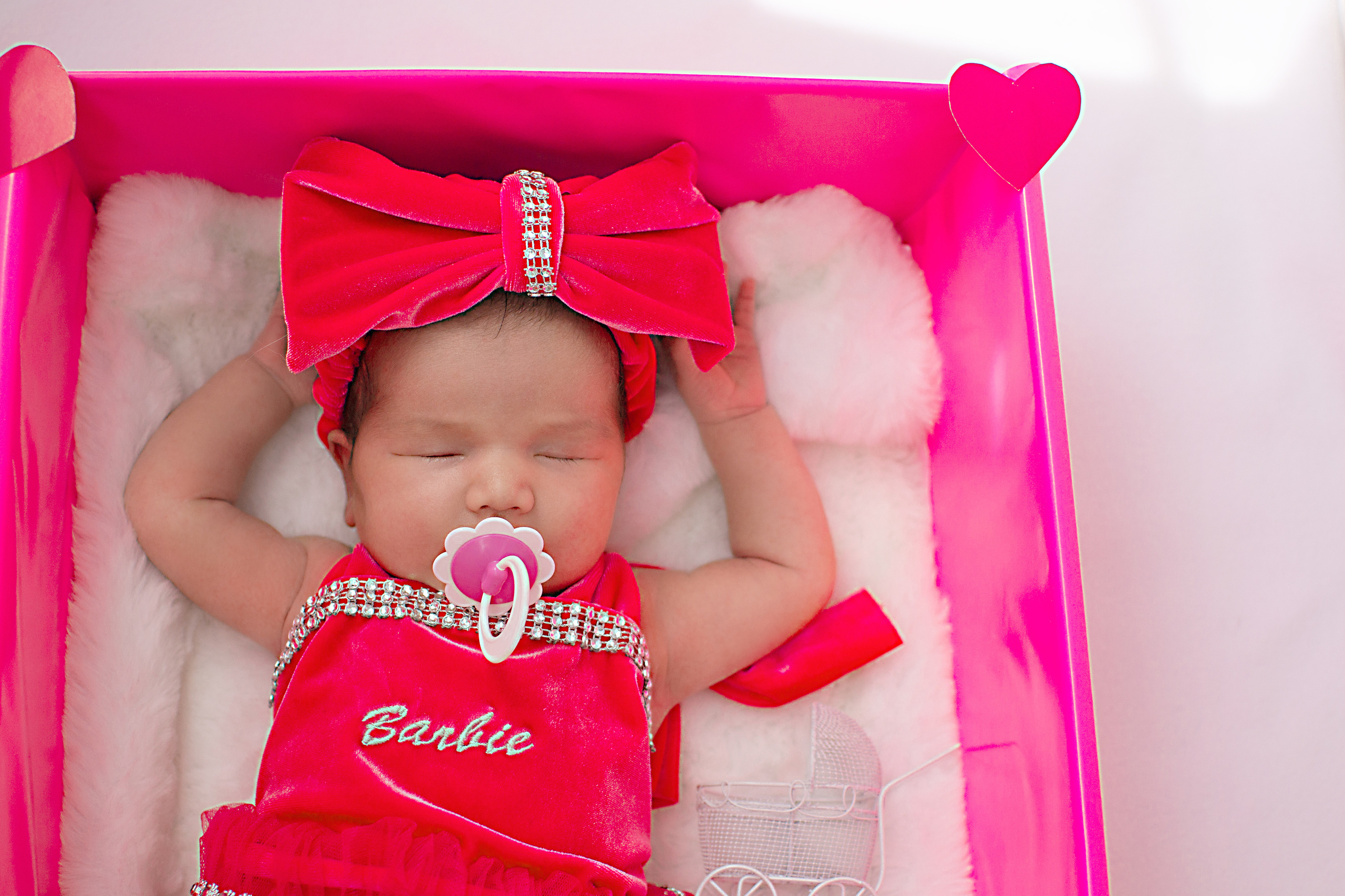 Томирис. Фотограф новорожденных в Темиртау и Караганде Любовь Жукова newborn