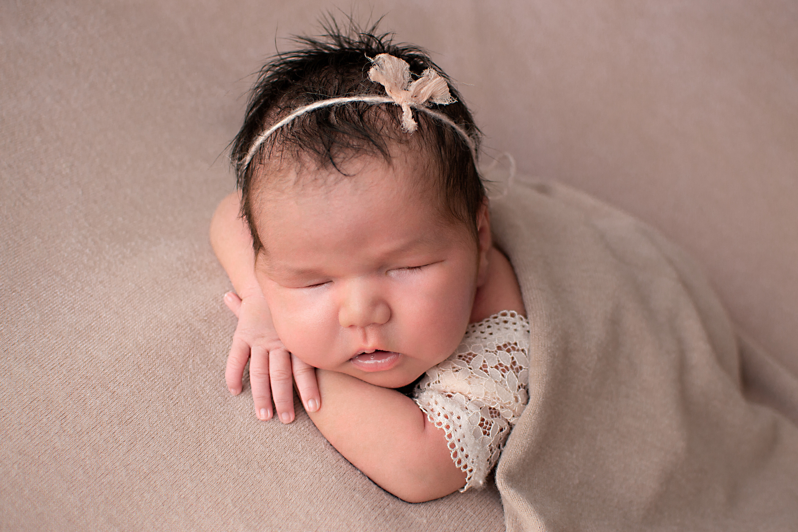 Томирис. Фотограф новорожденных в Темиртау и Караганде Любовь Жукова newborn