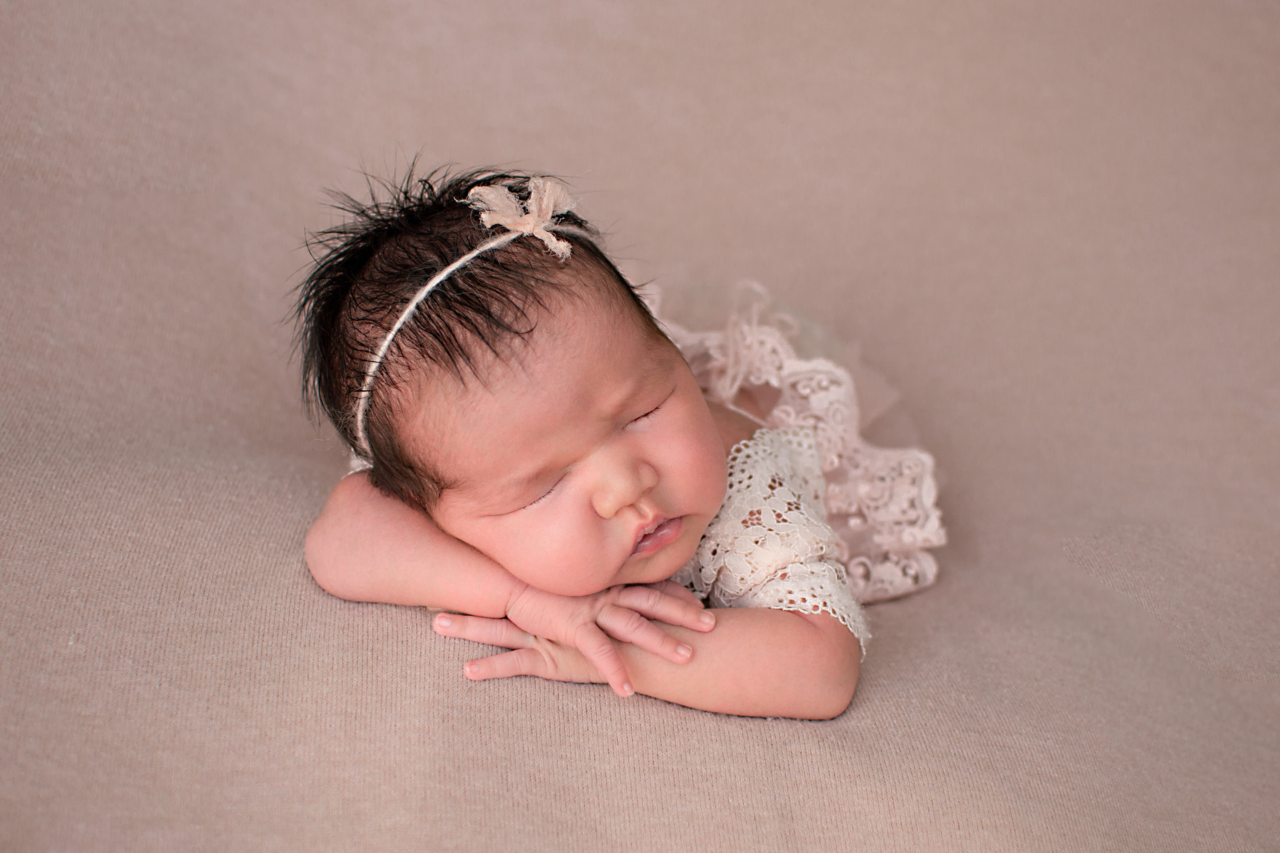 Томирис. Фотограф новорожденных в Темиртау и Караганде Любовь Жукова newborn