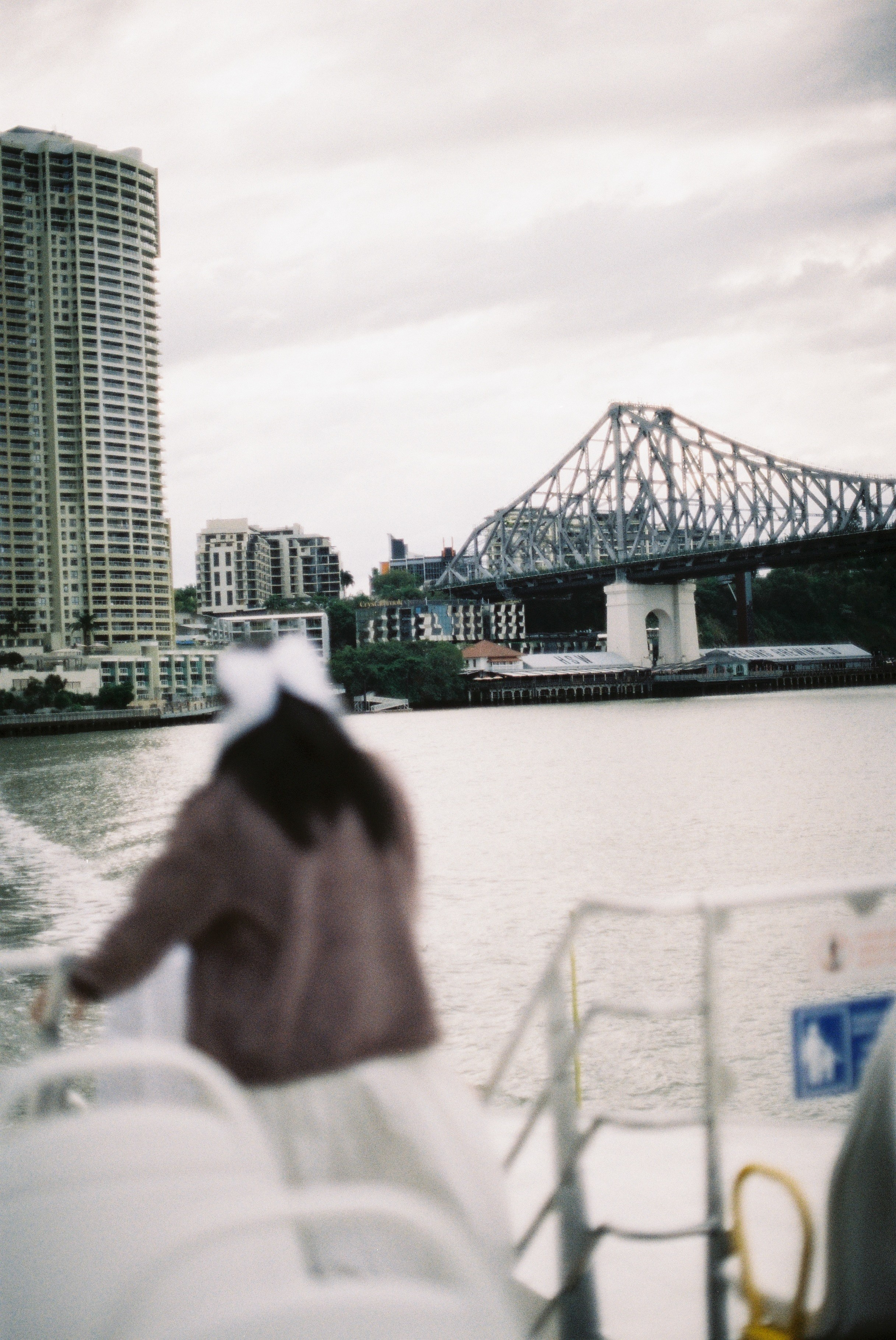 Chonlita&Ench. Film portrait photographer