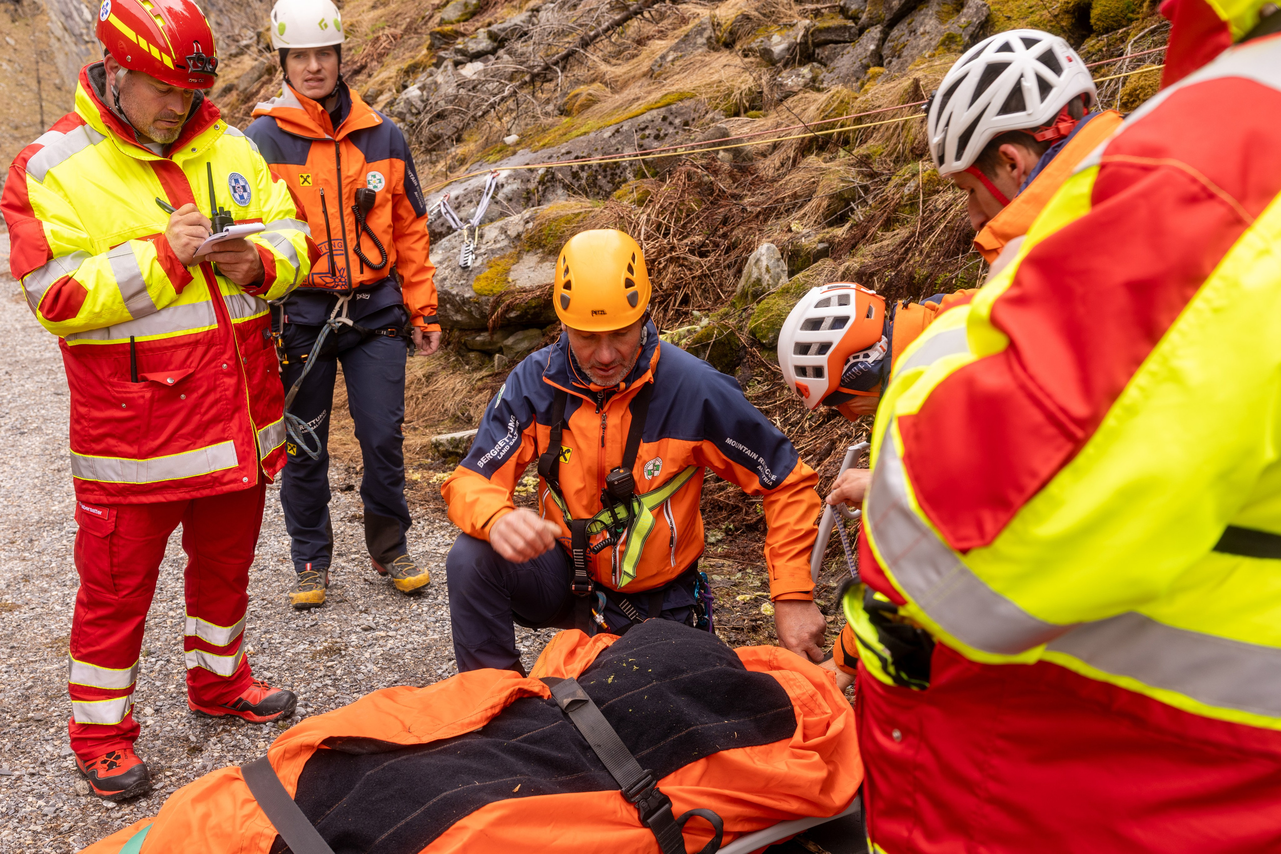 BEZIRKSÜBUNG WASSERRETTUNG 2025, Sportgastein. Guzel Kolobova| Fotografin| Salzburg