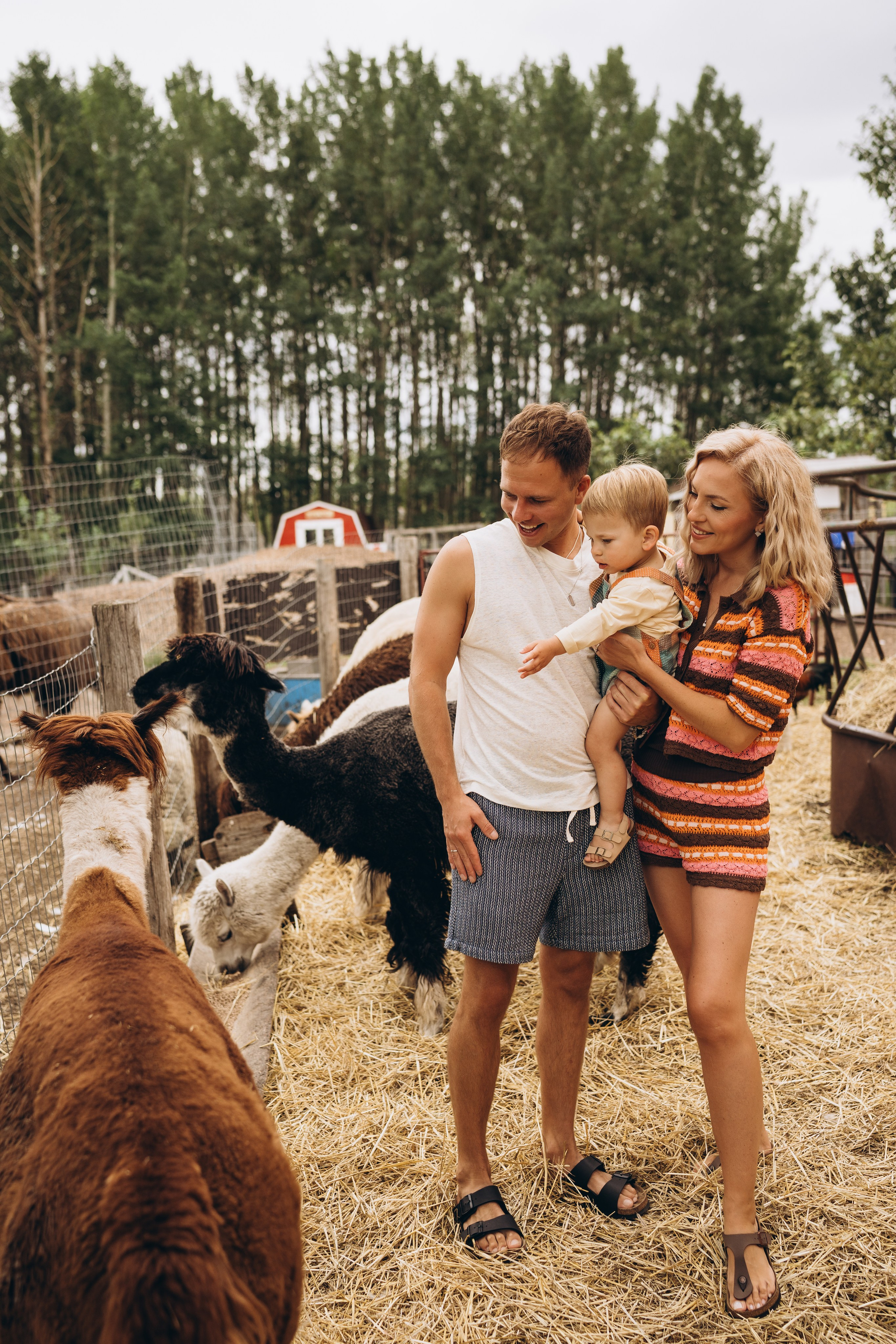 Roksolana & fam. Calgary Wedding & Lifestyle Photographer — Yevhen Polishchuk