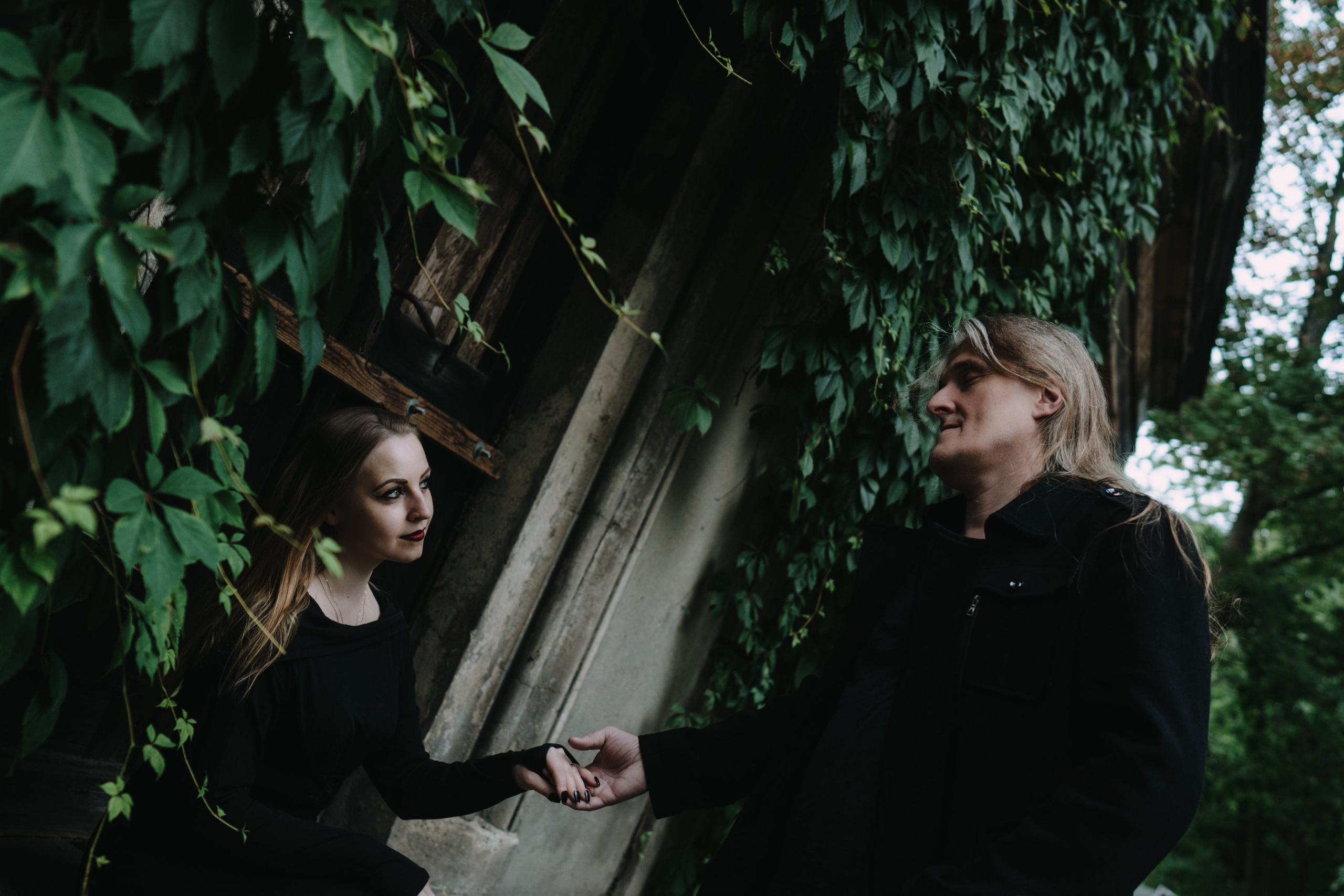 Maria and Eric. Главное меню