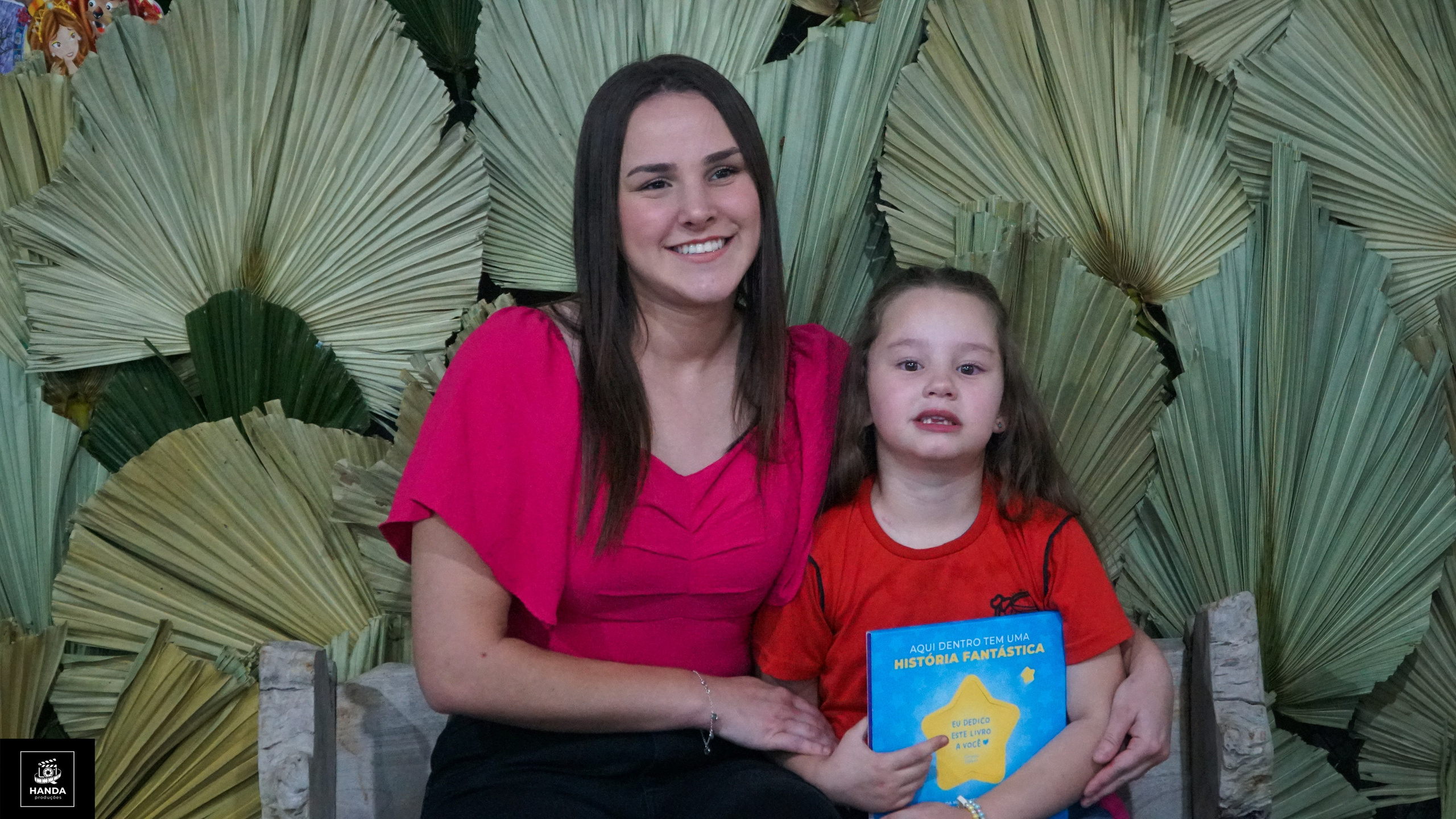 Noite autógrafos colégio Aurélio Buarque de Holanda. Handa Produções