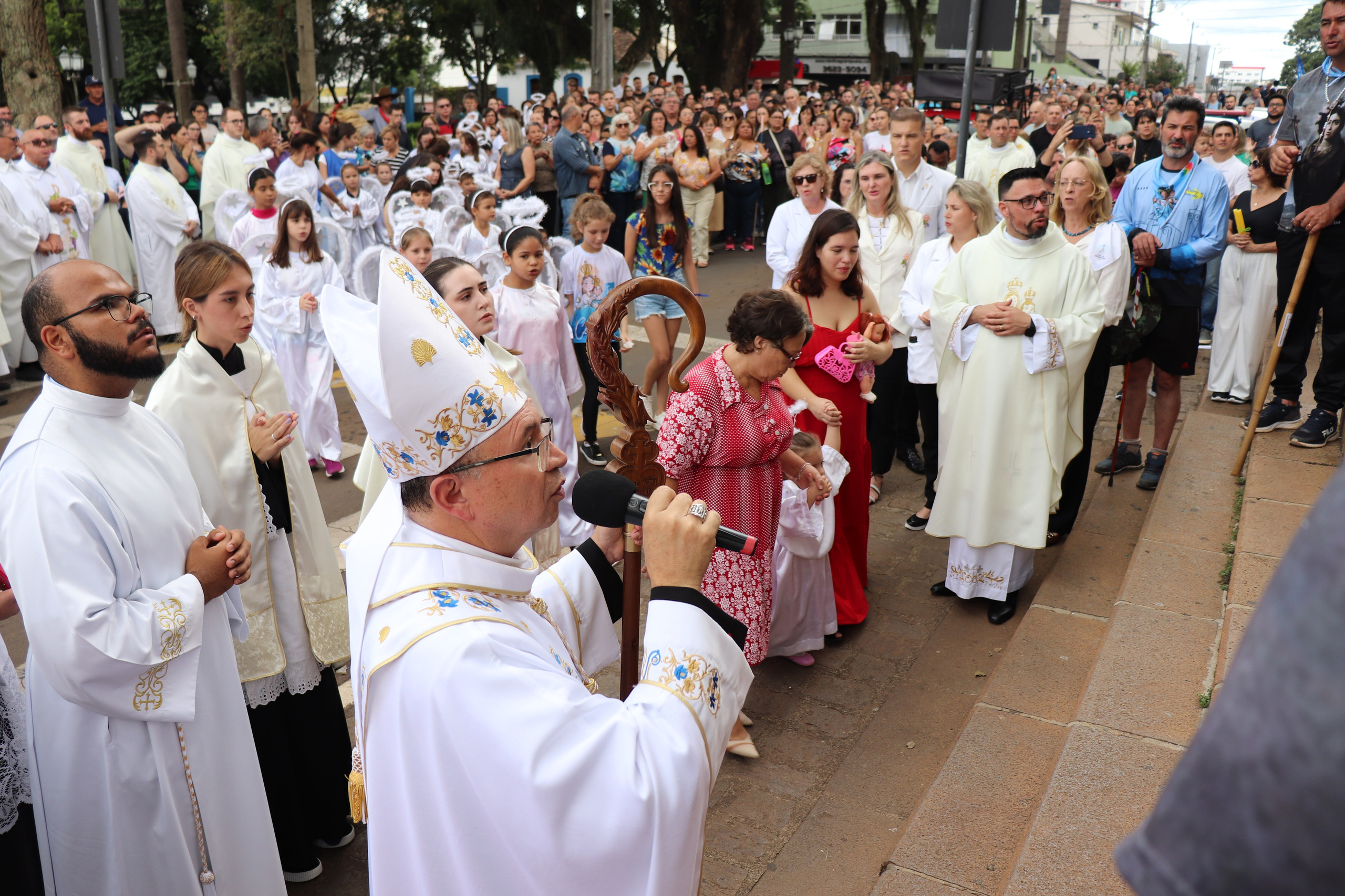 Peregrinação Nossa Senhora de Belém. Handa Produções