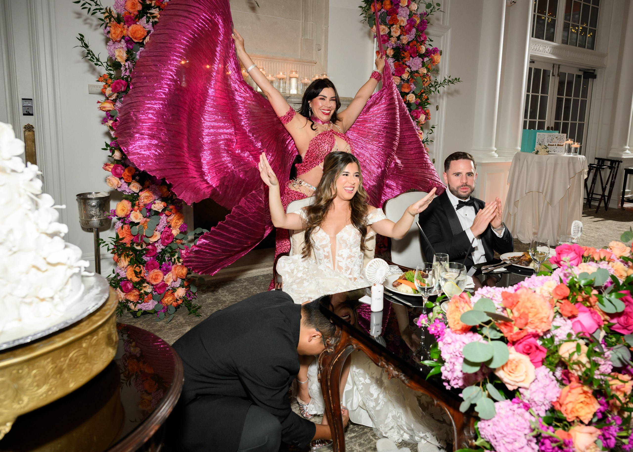 Arianeh & Michael, Park Chateau. Wedding Photo & Video