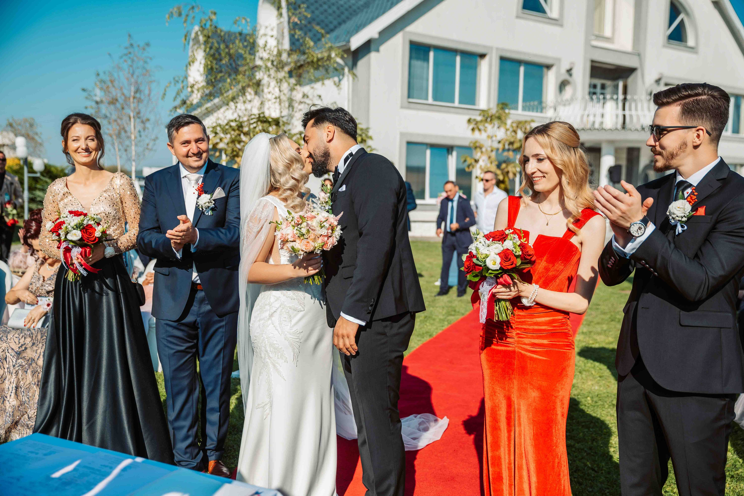 Roxana & Andrei. Contrast Studio