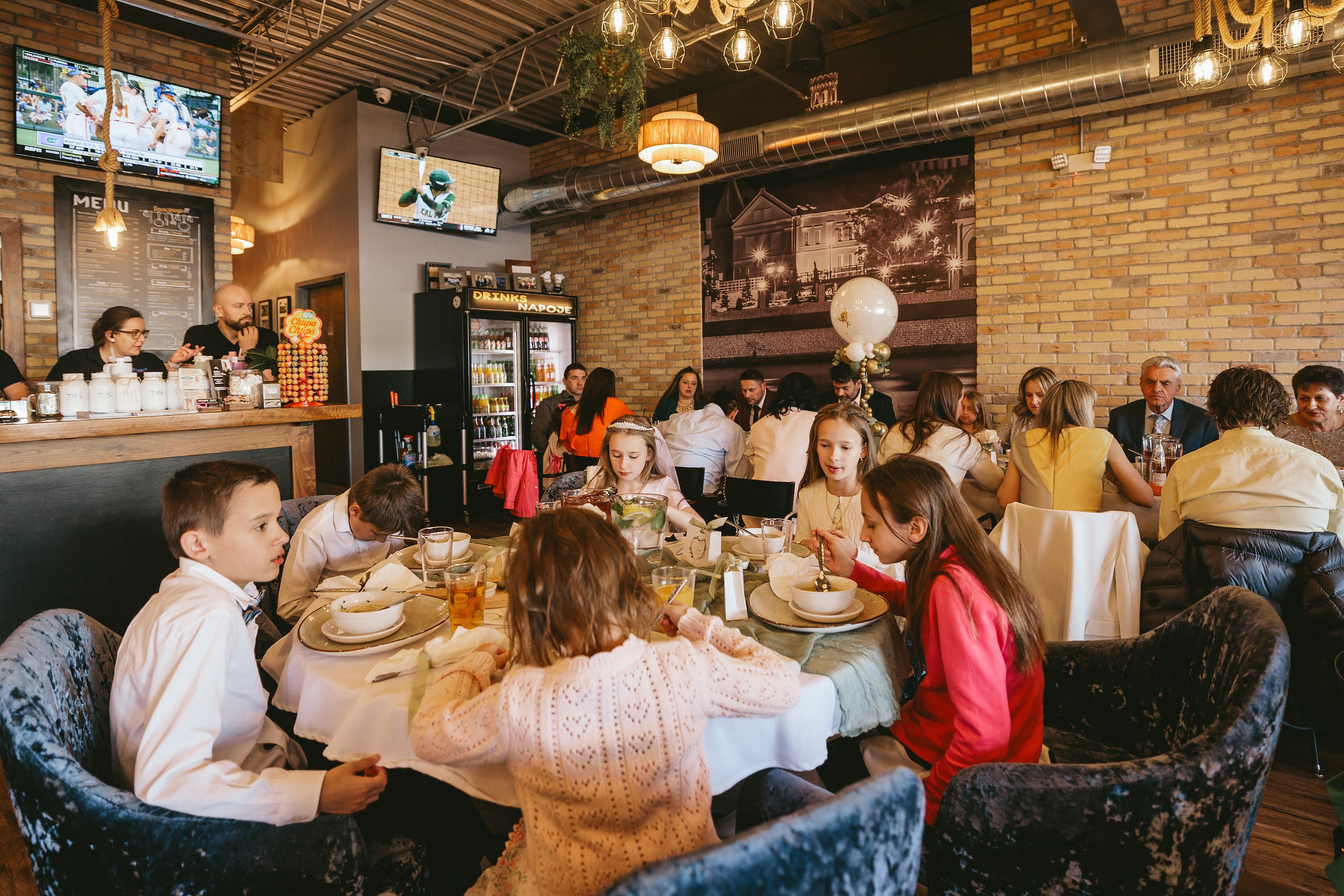First Communion 05.03.2025. Wedding family event photographer in Chicago Nick Yushevich
