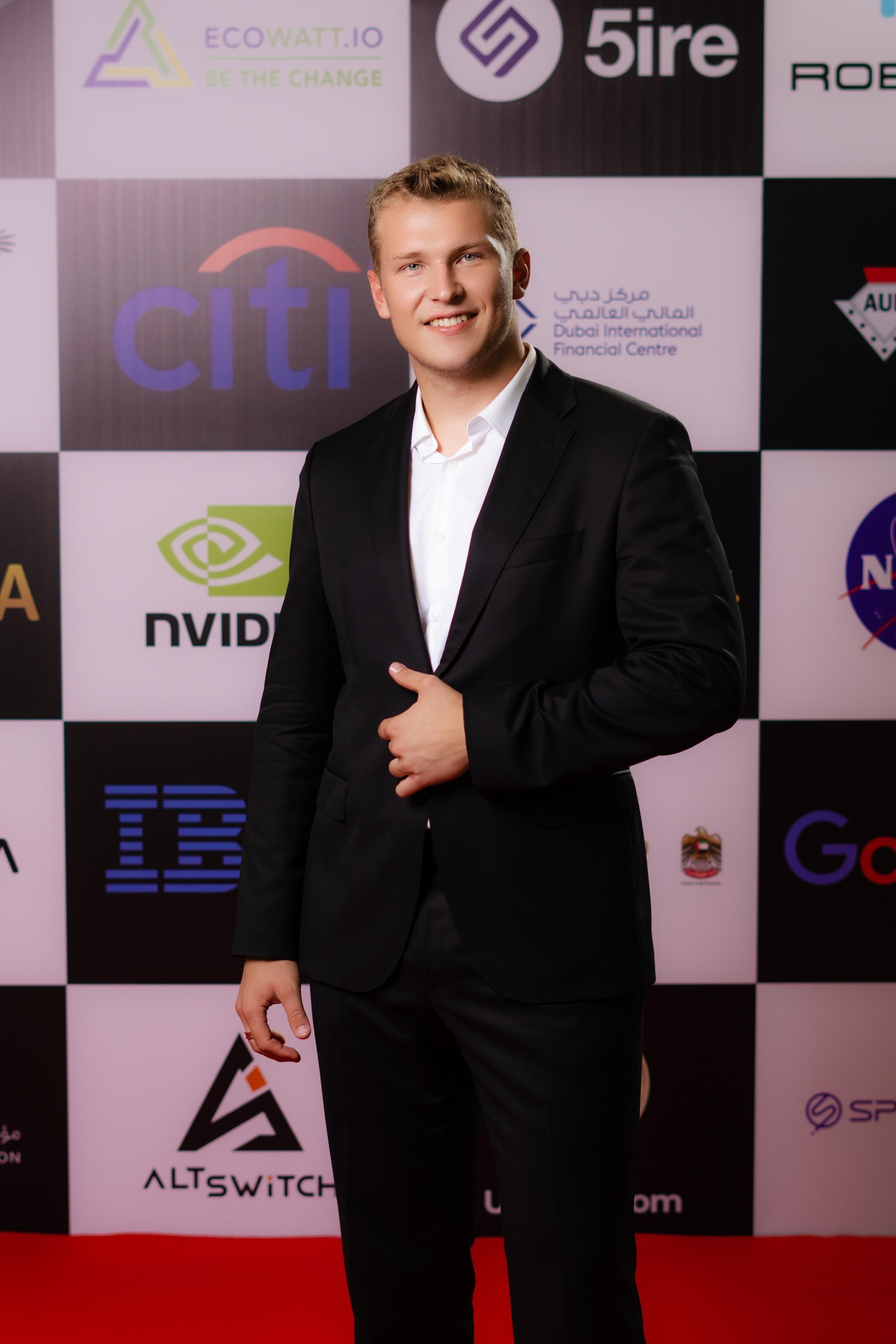 People. Photographer and videographer in Dubai Dmitry Gromov