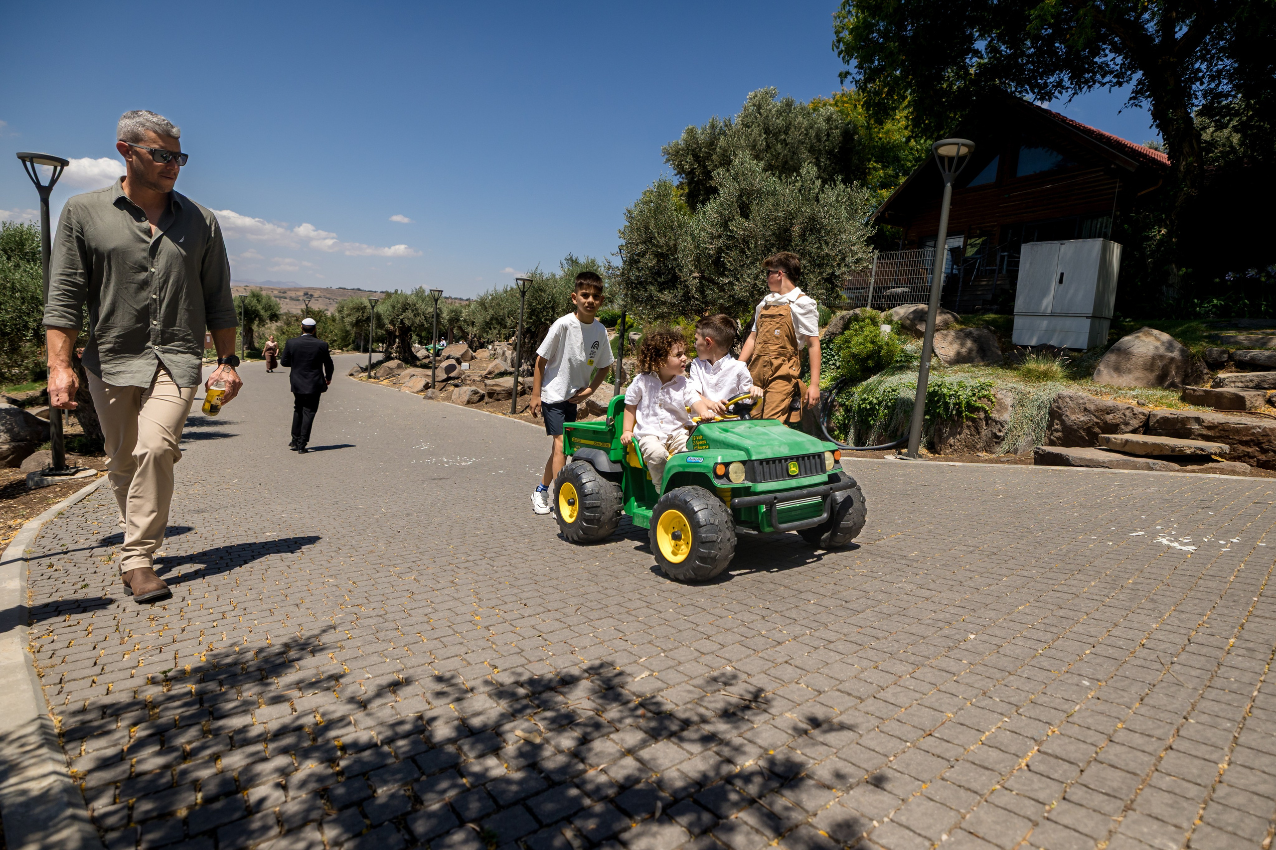 Omar & Nimrod. AMIR BUCHNIK PHOTOGRAPHER