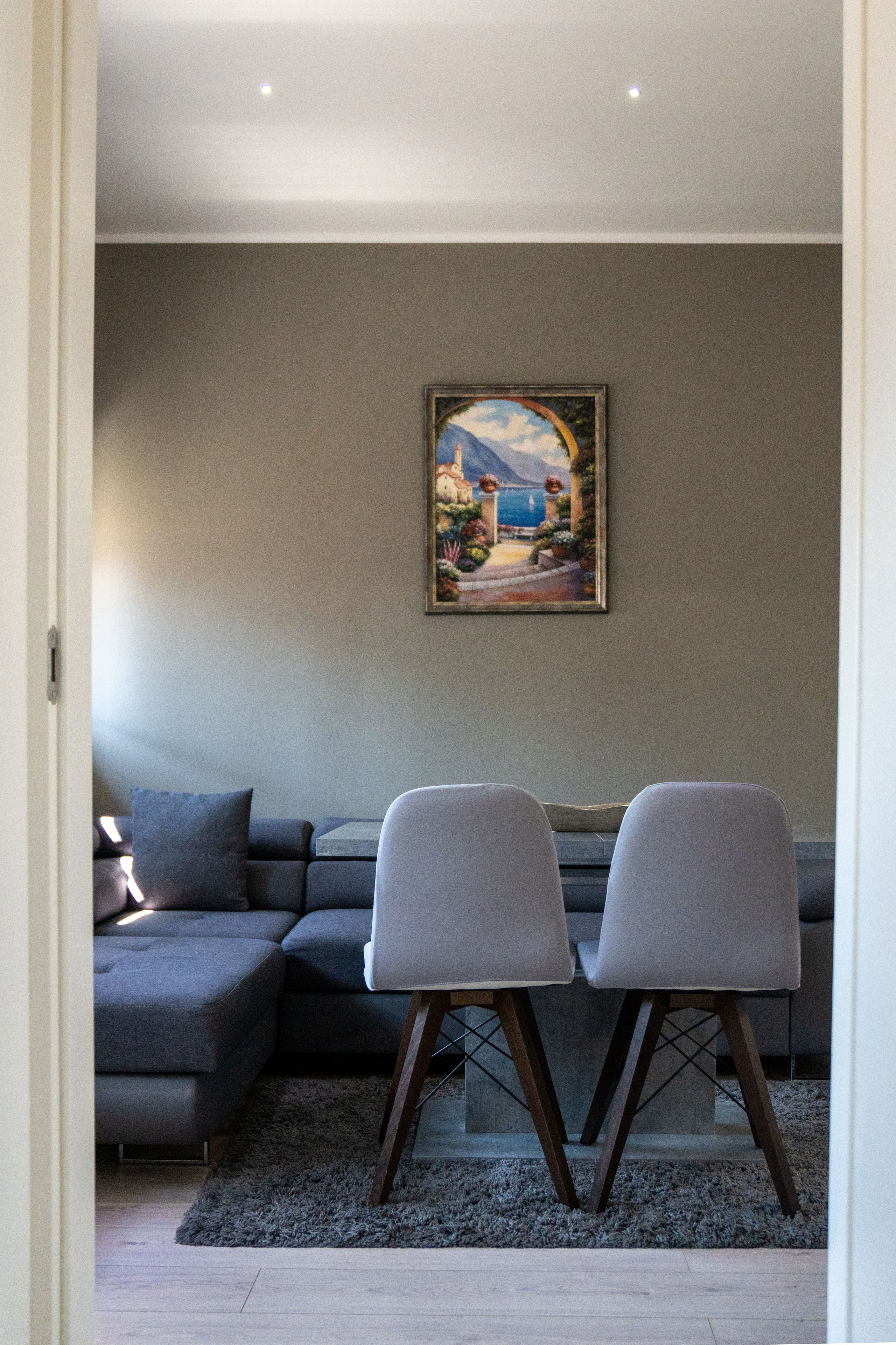 Casa 86. Creste si calatoreste