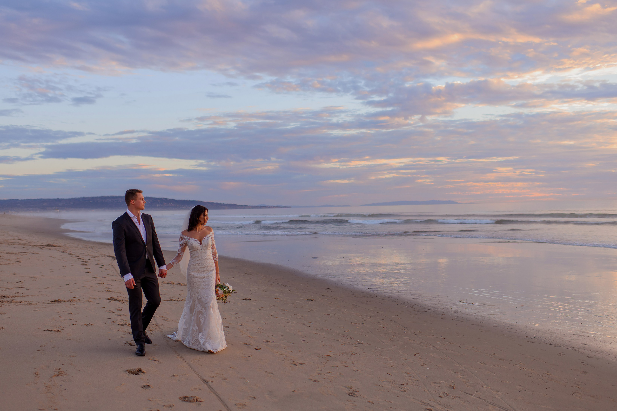 Wedding photo shoot. Wedding photographer. Wedding, maternity and family photographer in Charlotte Tasha Minn