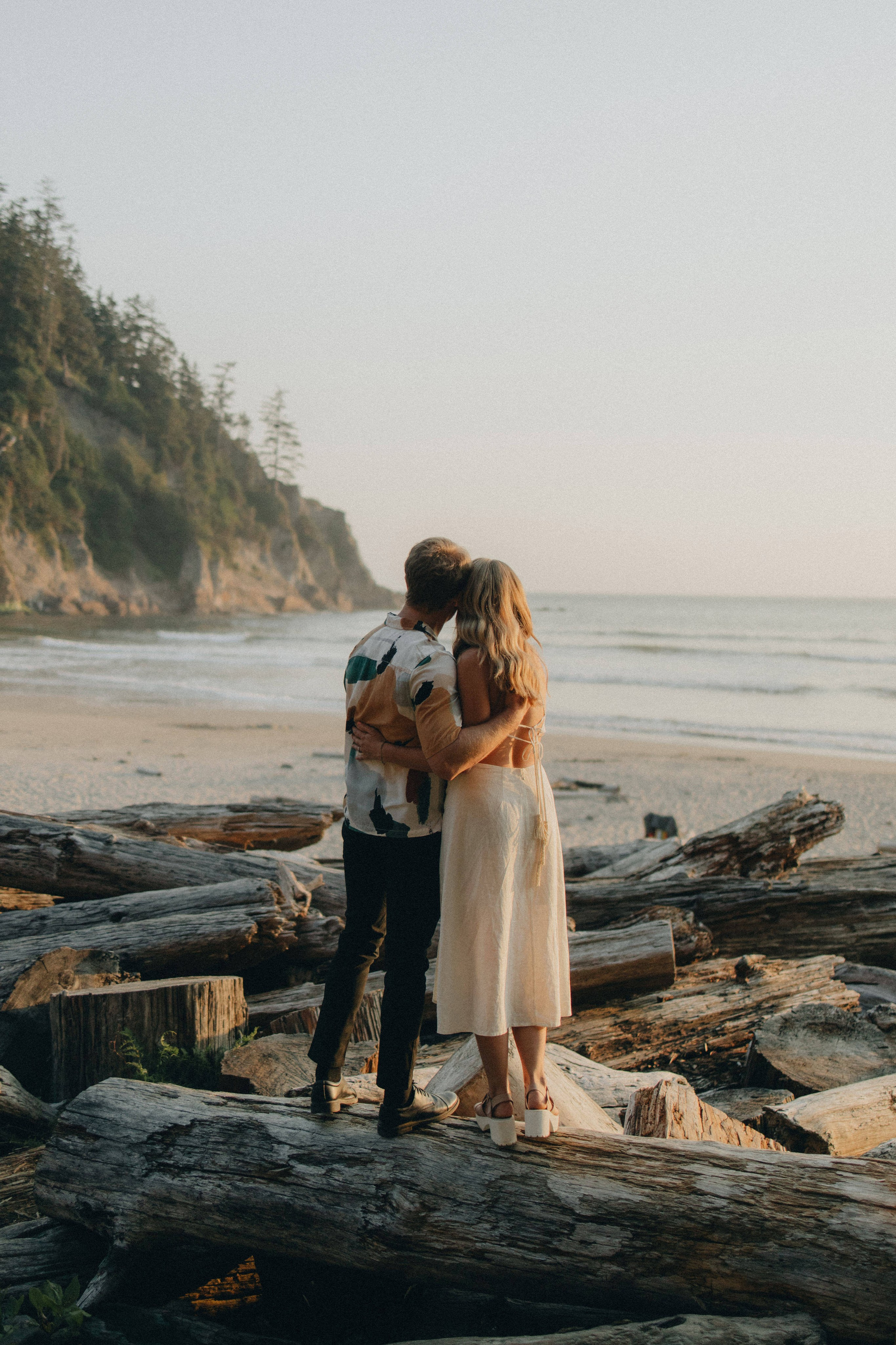 Engagement Photography at Cannon Beach | Jessie & Isaac's Session by Georgy Shishkin | Capturing Moments in Portland, Seattle, Bend & Oregon. Capturing Love in the Heart of the Pacific Northwes