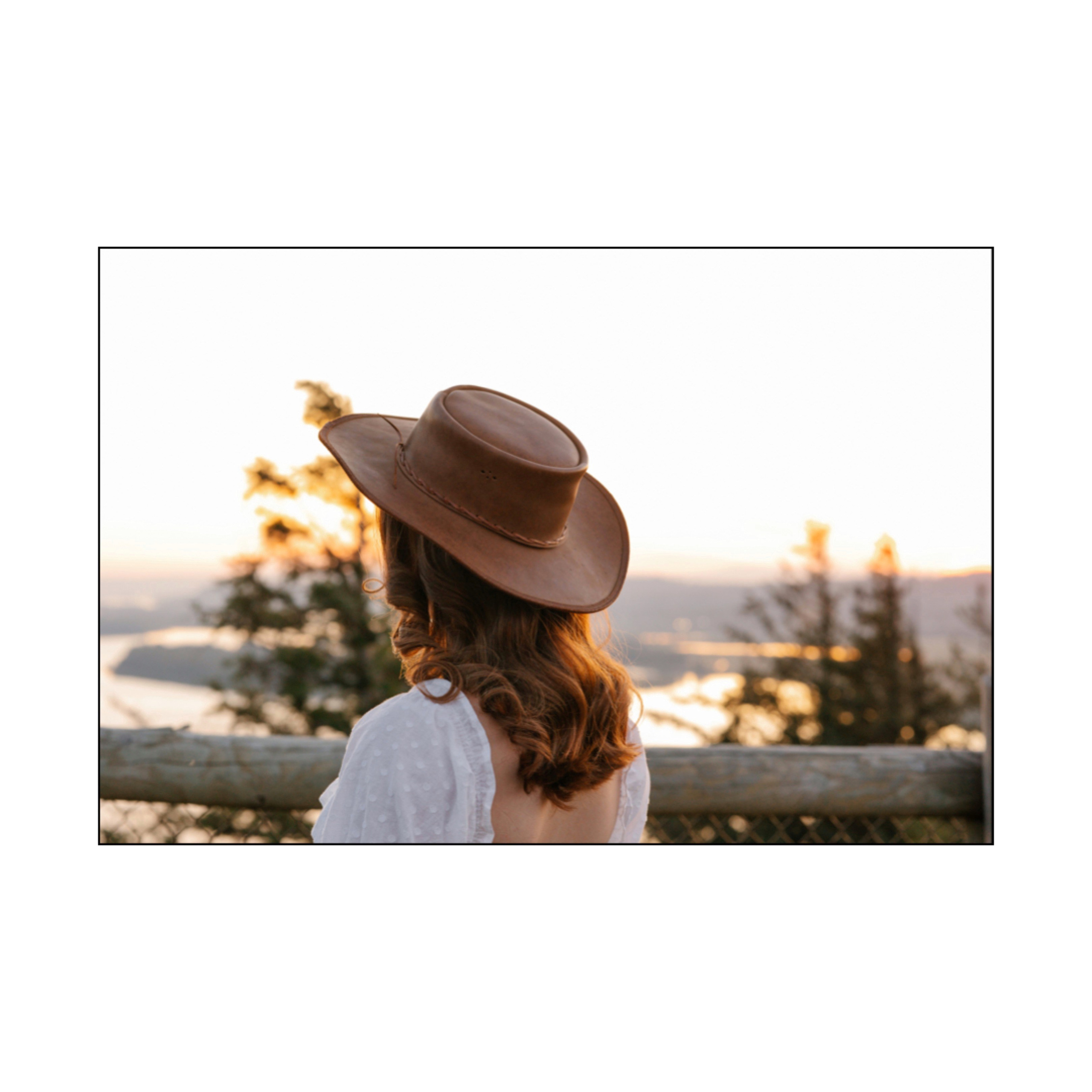 Sunset Serenade. Family photographer Oregon — Washington