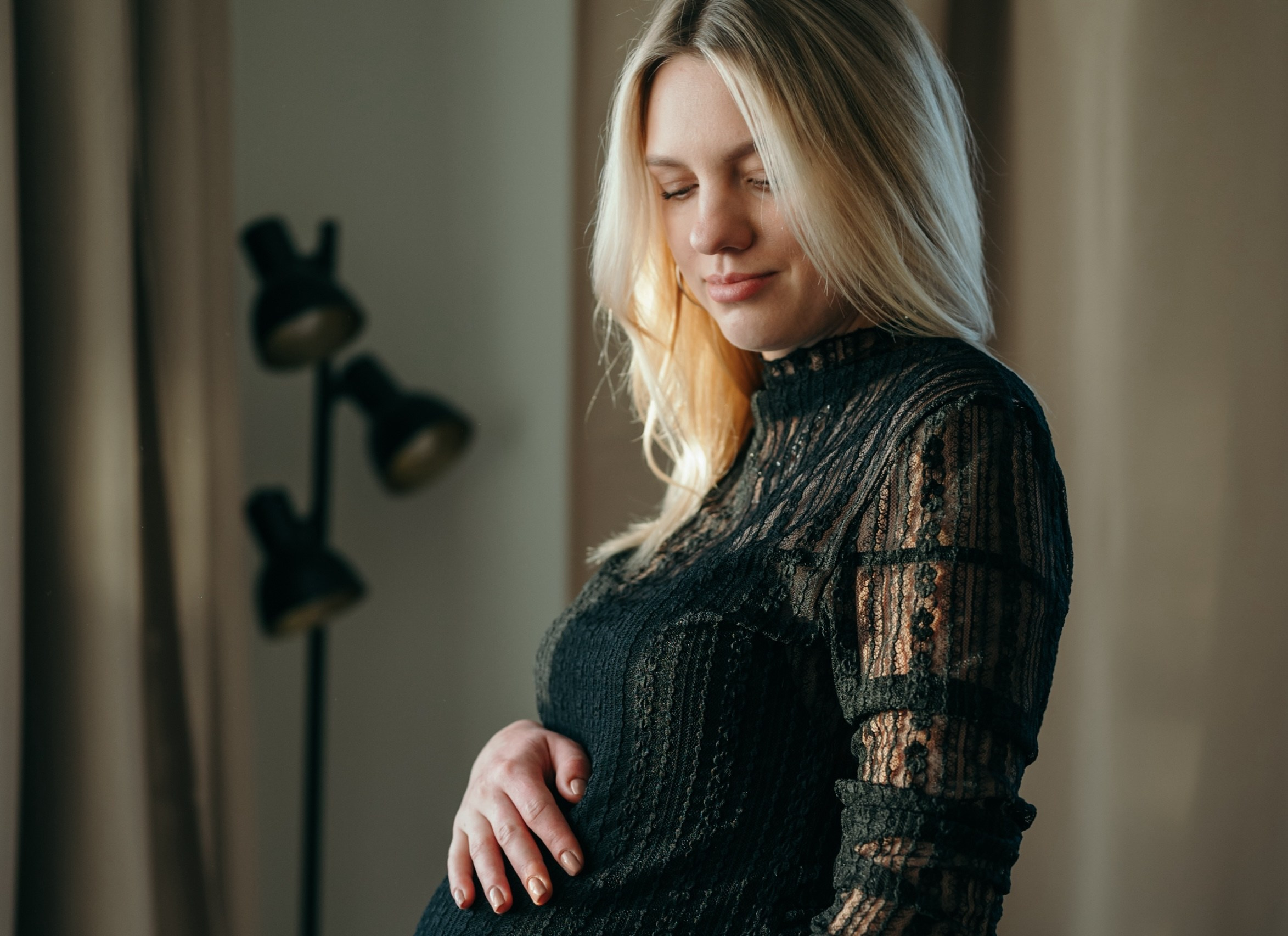 Maternity Photoshoot Berlin — Elvina Kulinicenko