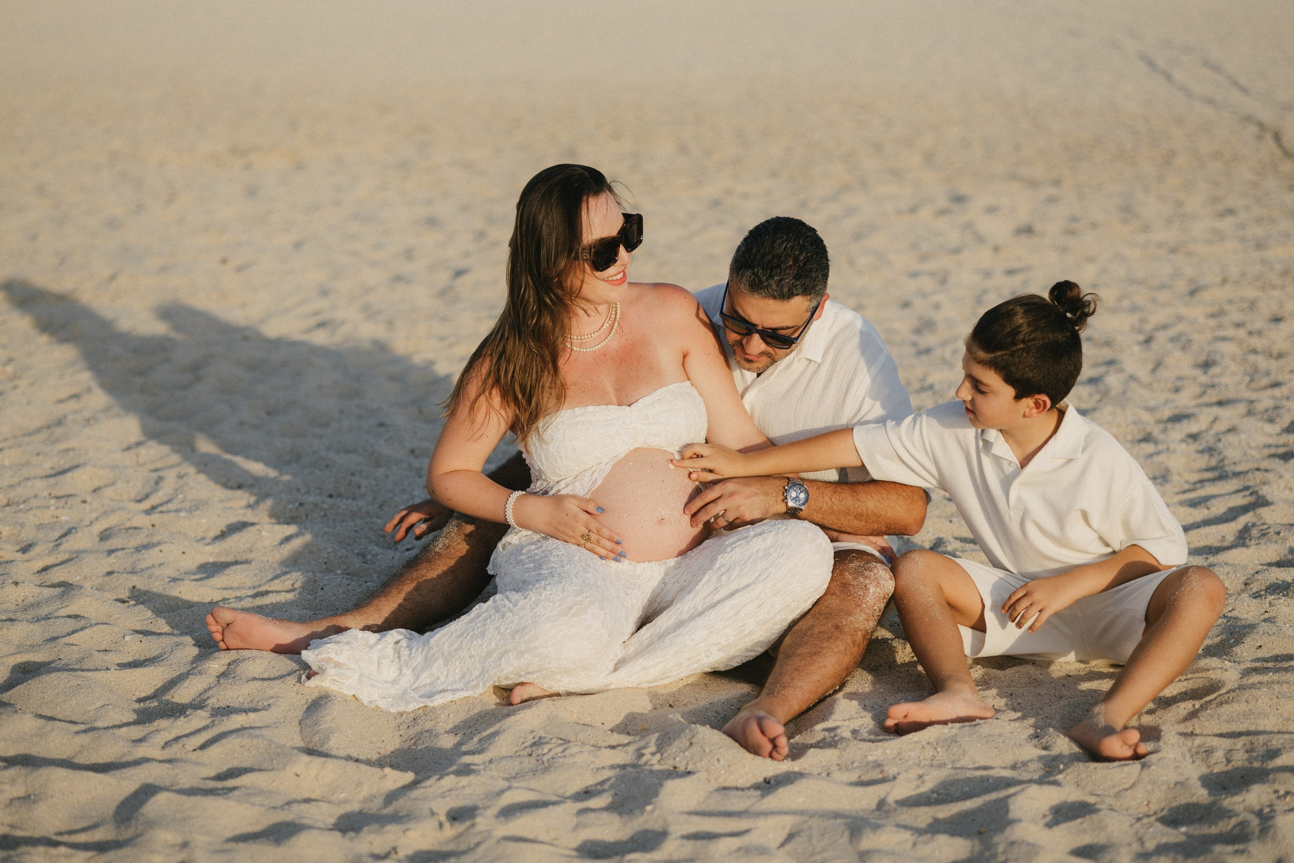 Isabelle. Wedding, Maternity & Family Photographer in Dubai, UAE & Worldwide