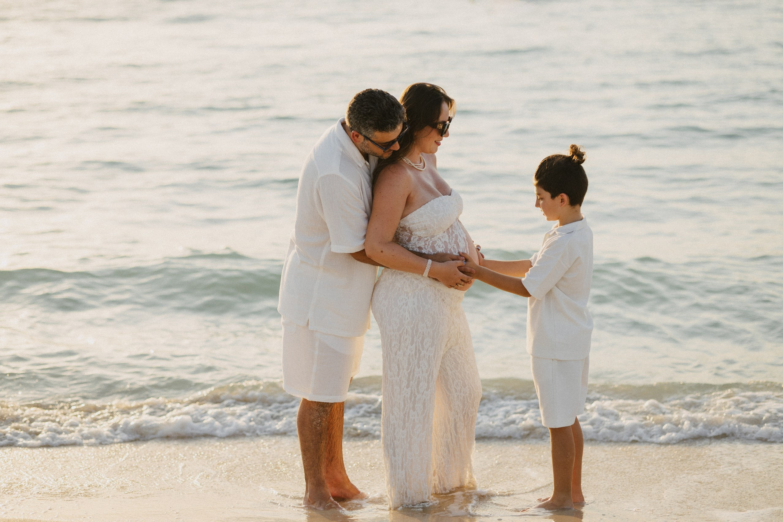 Isabelle. Wedding, Maternity & Family Photographer in Dubai, UAE & Worldwide