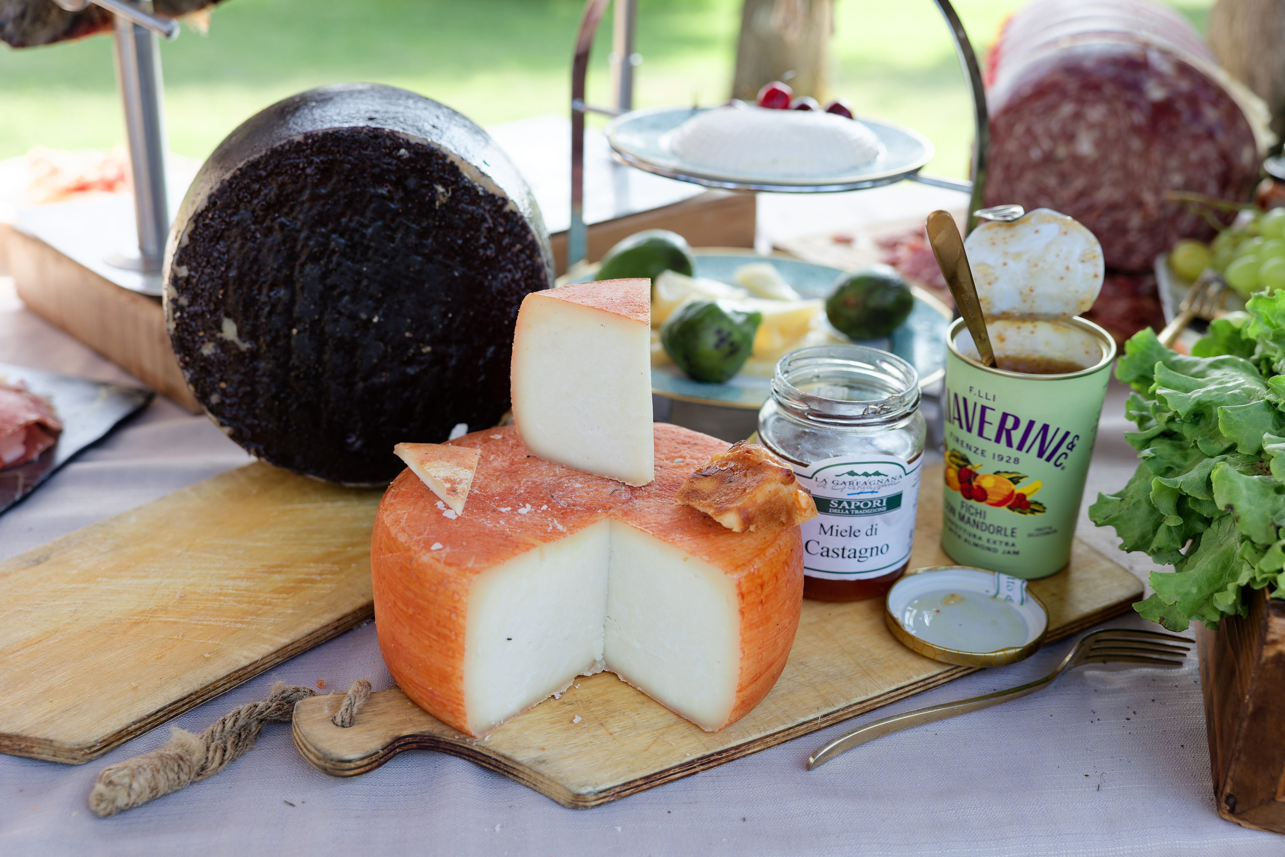 Wedding at Borgo Bastia Creti, Umbria